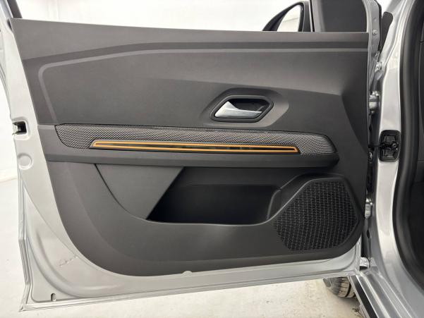 Vente en ligne Dacia Sandero  TCe 90 au prix de 15 499 €