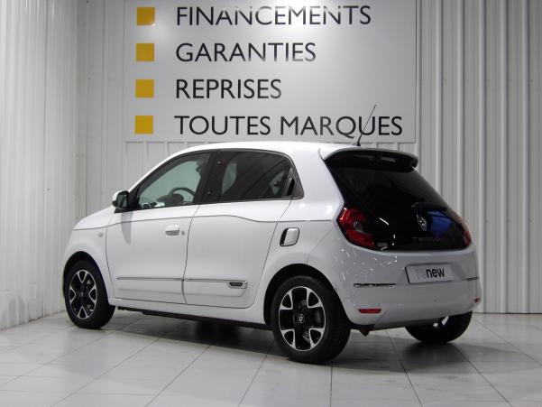 Vente en ligne Renault Twingo 3  TCe 95 EDC au prix de 14 899 €