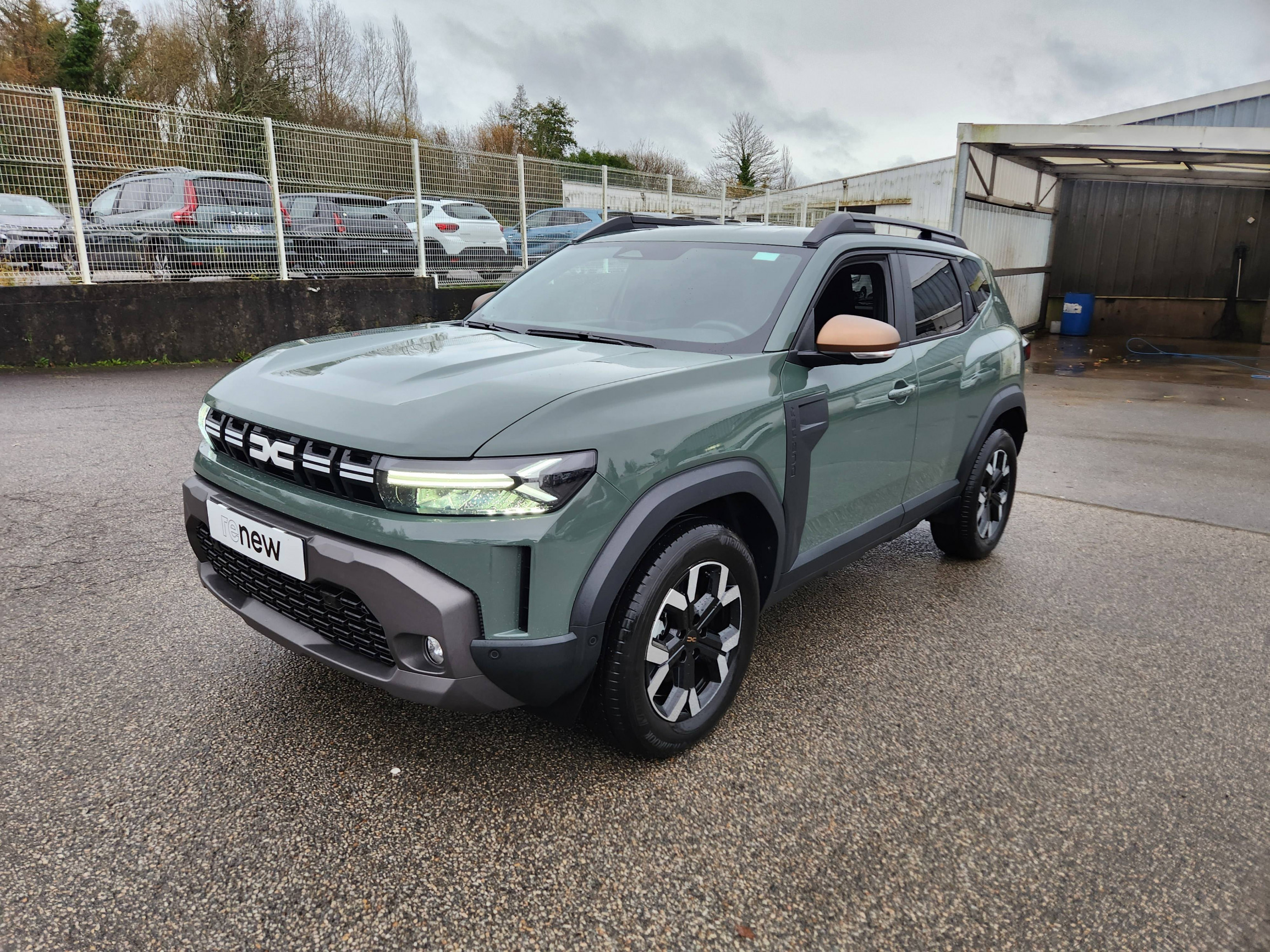 Vente en ligne Dacia Duster  Hybrid 140 au prix de 27 999 €