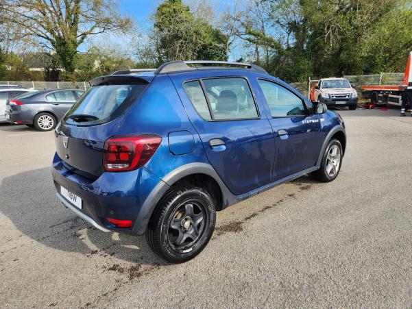 Vente en ligne Dacia Sandero  dCi 90 au prix de 9 990 €