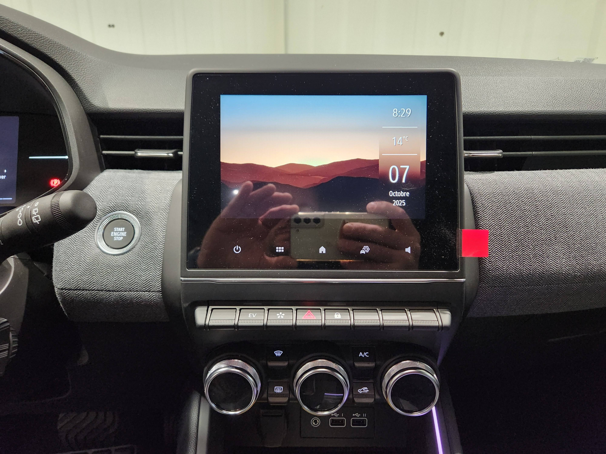 Vente en ligne Renault Clio 5 Clio E-Tech full hybrid 145 ch GSR2 au prix de 22 450 €