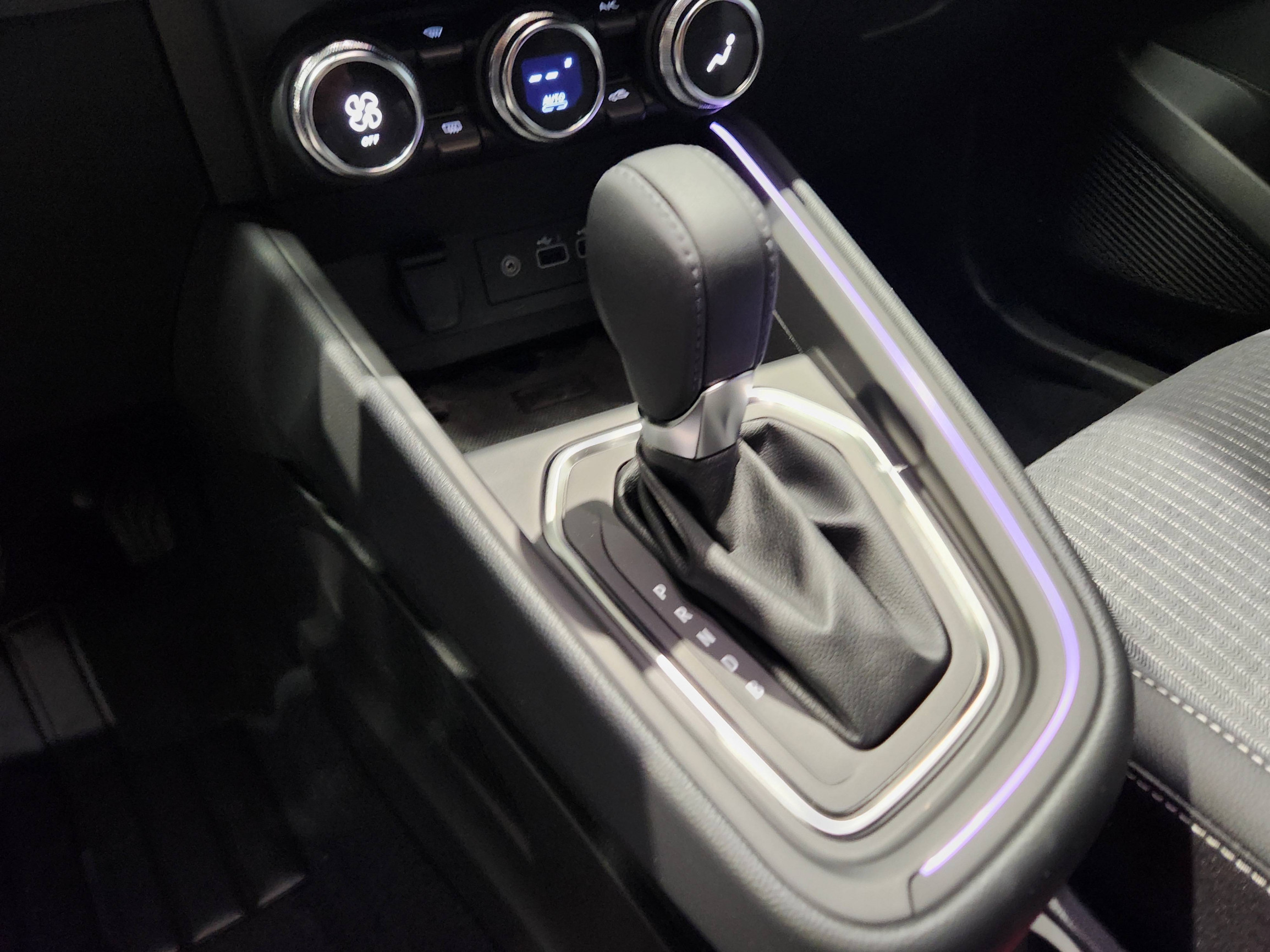 Vente en ligne Renault Clio 5 Clio E-Tech full hybrid 145 ch GSR2 au prix de 22 450 €