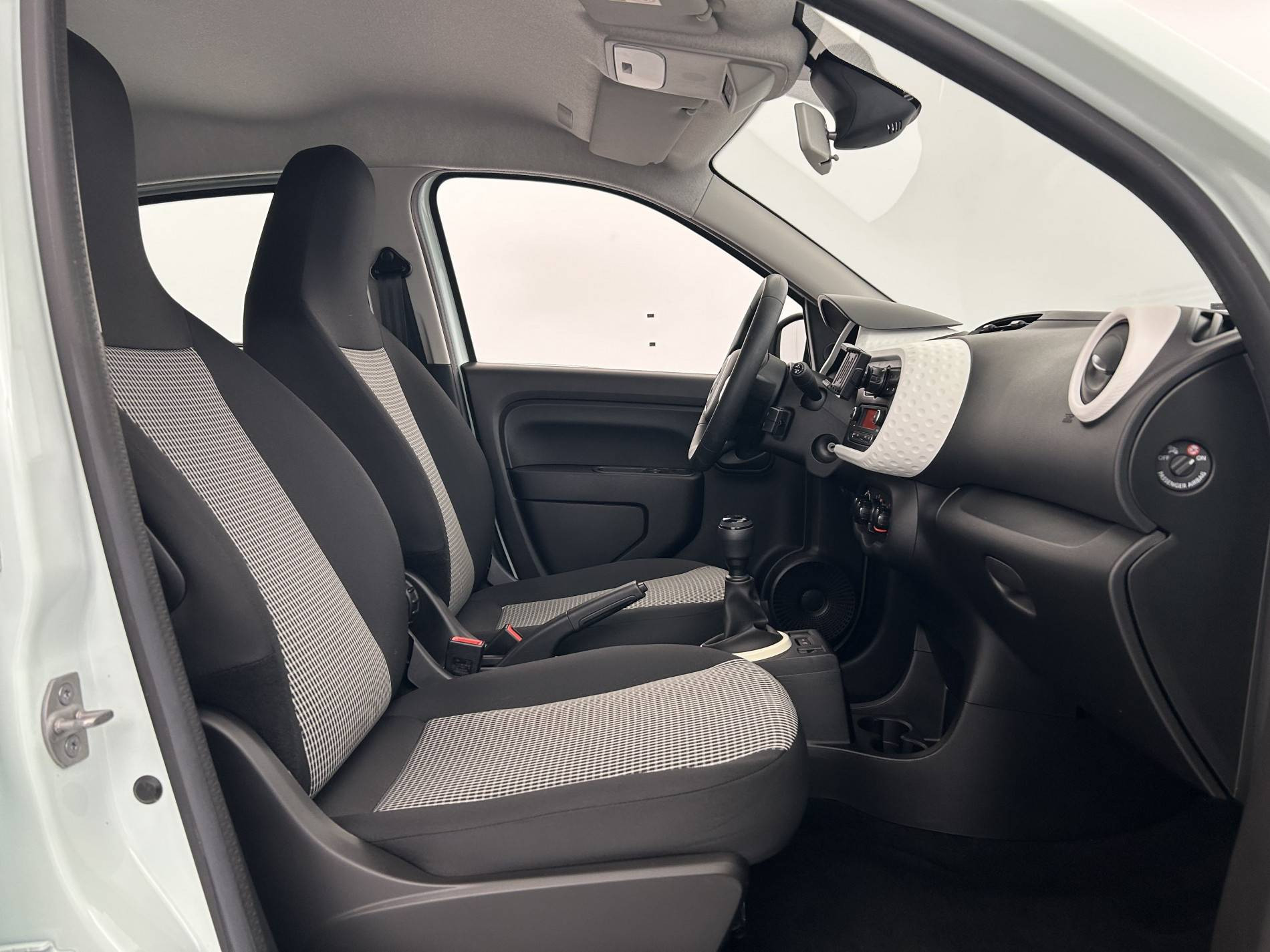 Vente en ligne Renault Twingo 3  SCe 65 - 20 au prix de 10 290 €