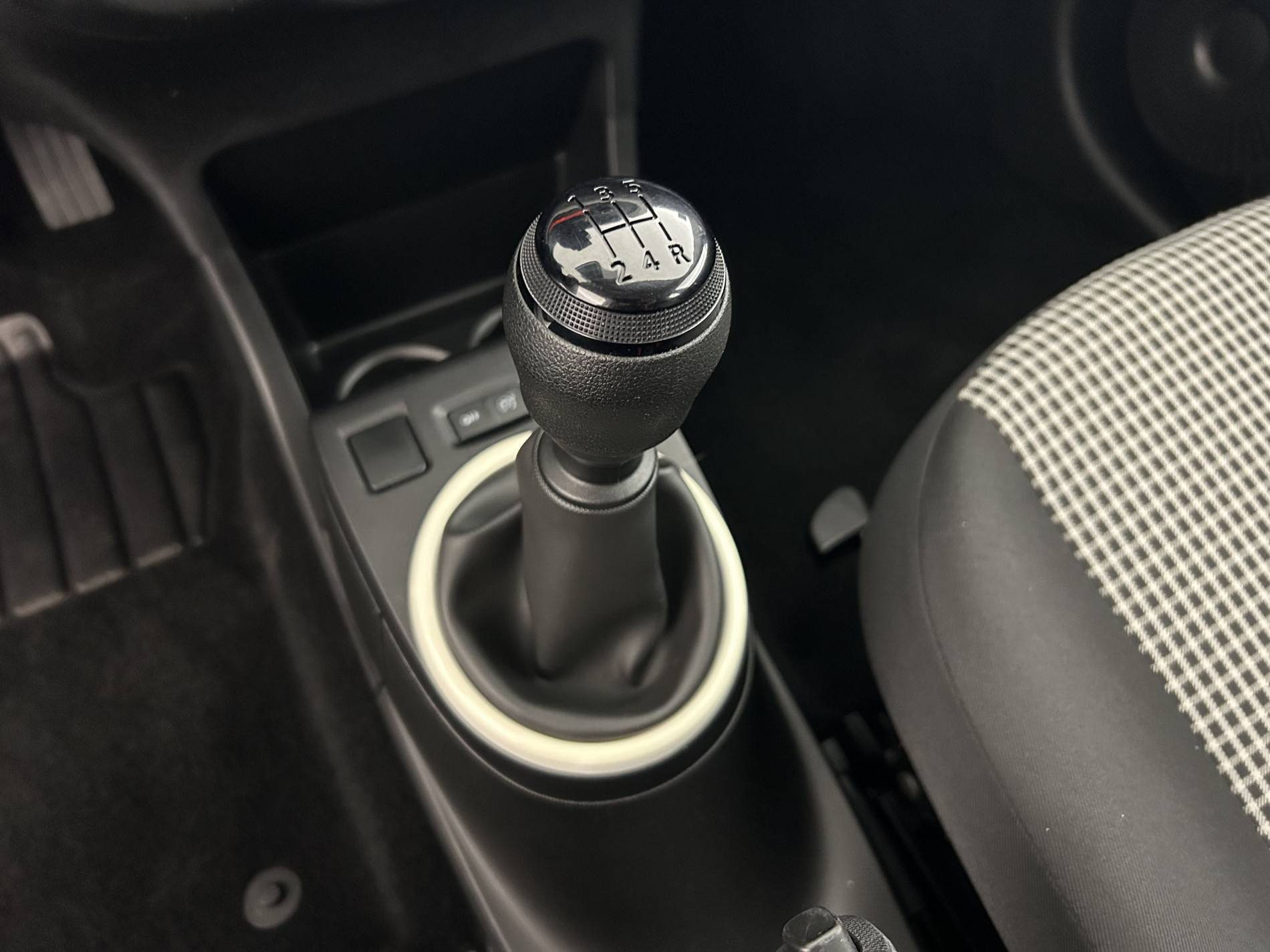 Vente en ligne Renault Twingo 3  SCe 65 - 20 au prix de 10 290 €