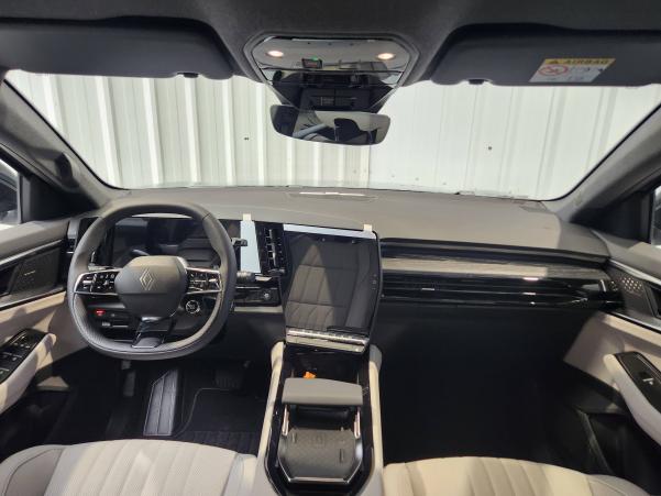 Vente en ligne Renault Espace Espace full hybrid E-Tech 200 ch 7pl au prix de 48 490 €