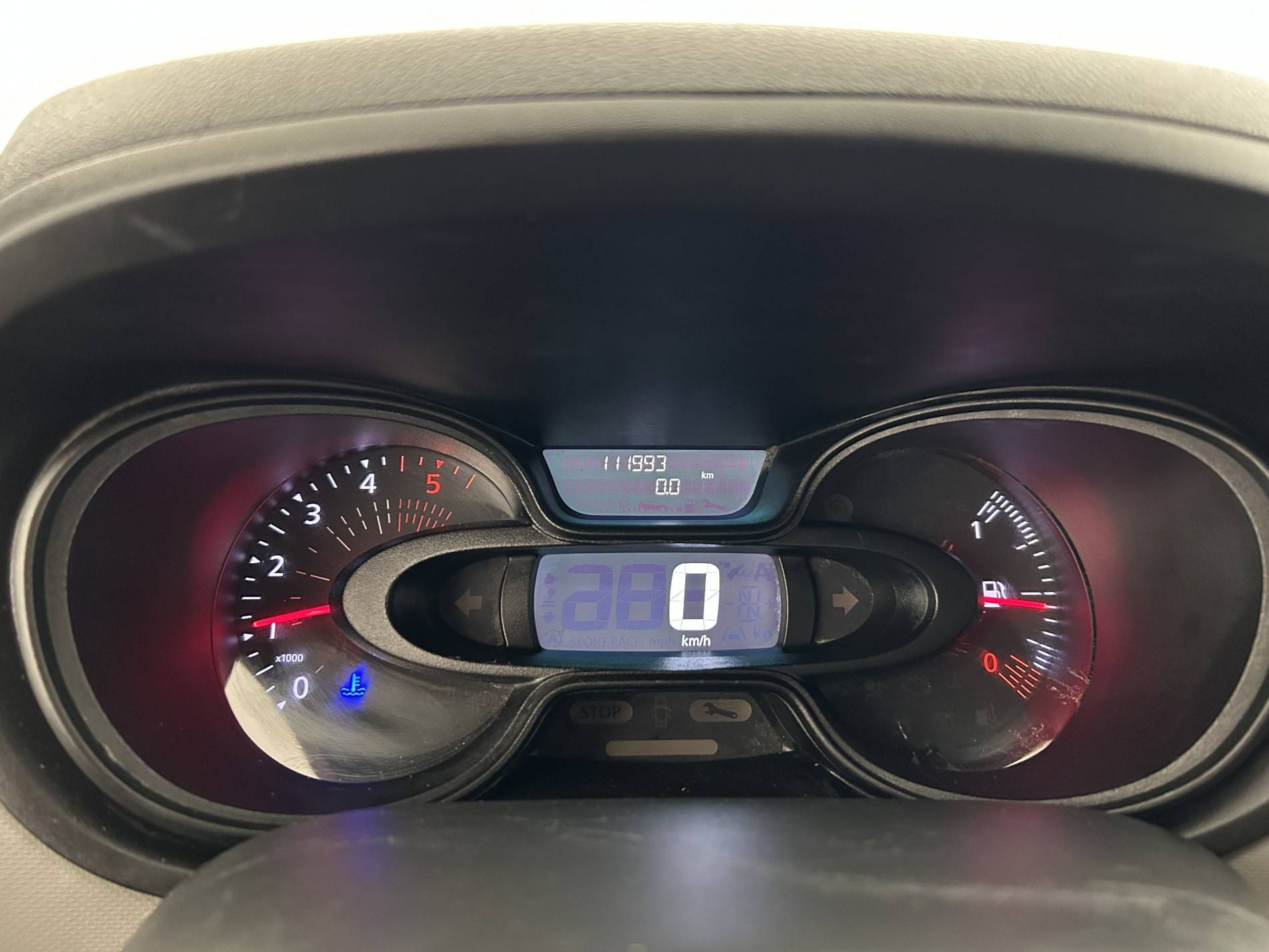 Vente en ligne Renault Trafic 3 Fourgon TRAFIC FGN L1H1 1000 KG DCI 120 E6 au prix de 15 750 €