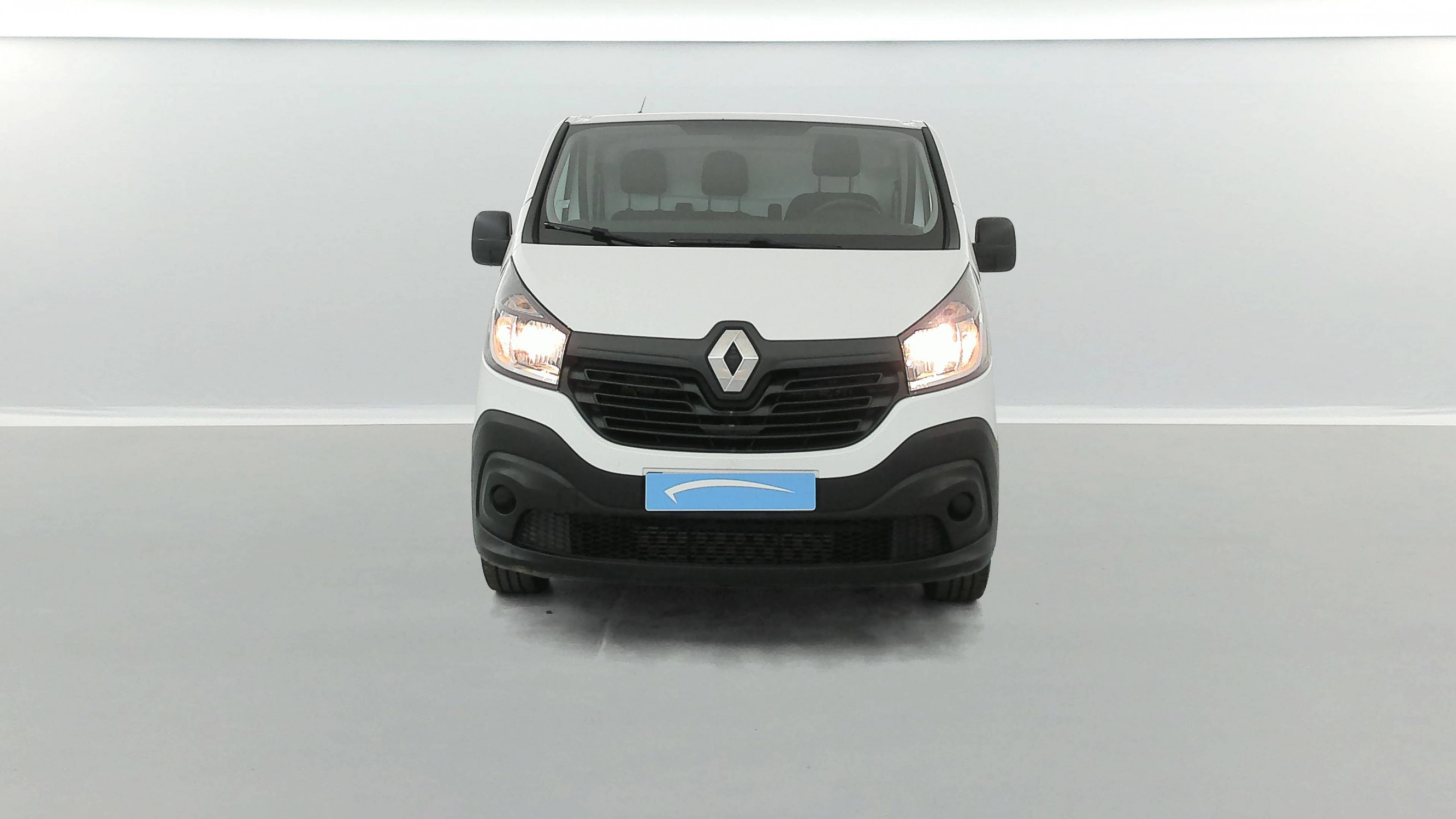 Vente en ligne Renault Trafic 3 Fourgon TRAFIC FGN L1H1 1000 KG DCI 120 E6 au prix de 15 750 €