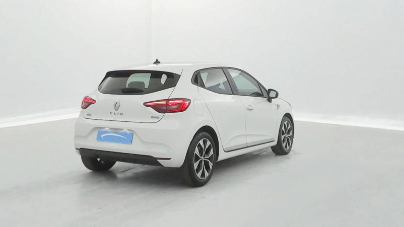 Vente en ligne Renault Clio 5 Clio E-Tech 140 au prix de 16 499 €
