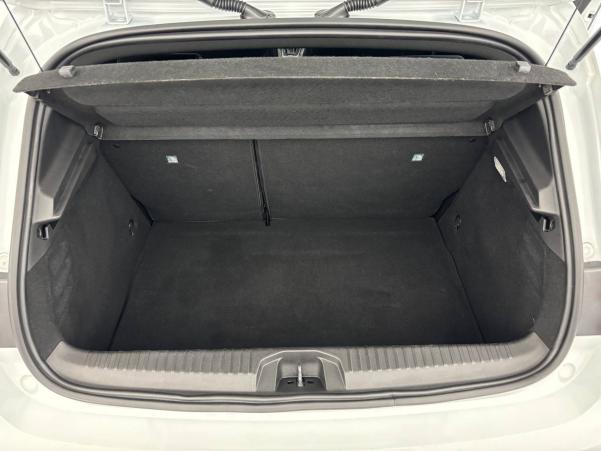 Vente en ligne Renault Clio 5 Clio E-Tech 140 au prix de 16 499 €