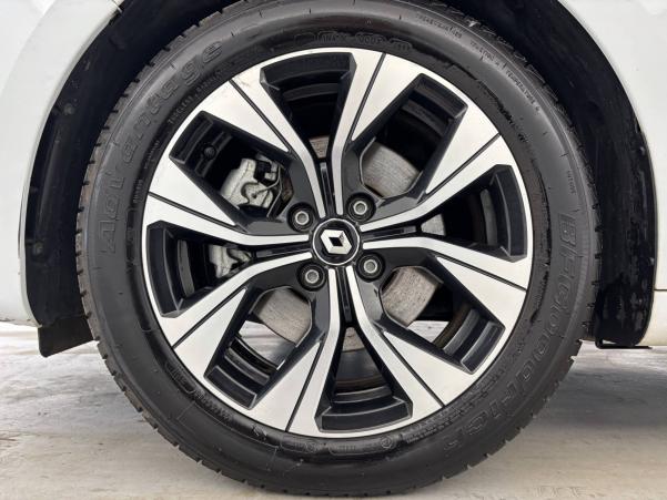 Vente en ligne Renault Clio 5 Clio E-Tech 140 au prix de 16 499 €