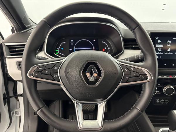 Vente en ligne Renault Clio 5 Clio E-Tech 140 au prix de 16 499 €