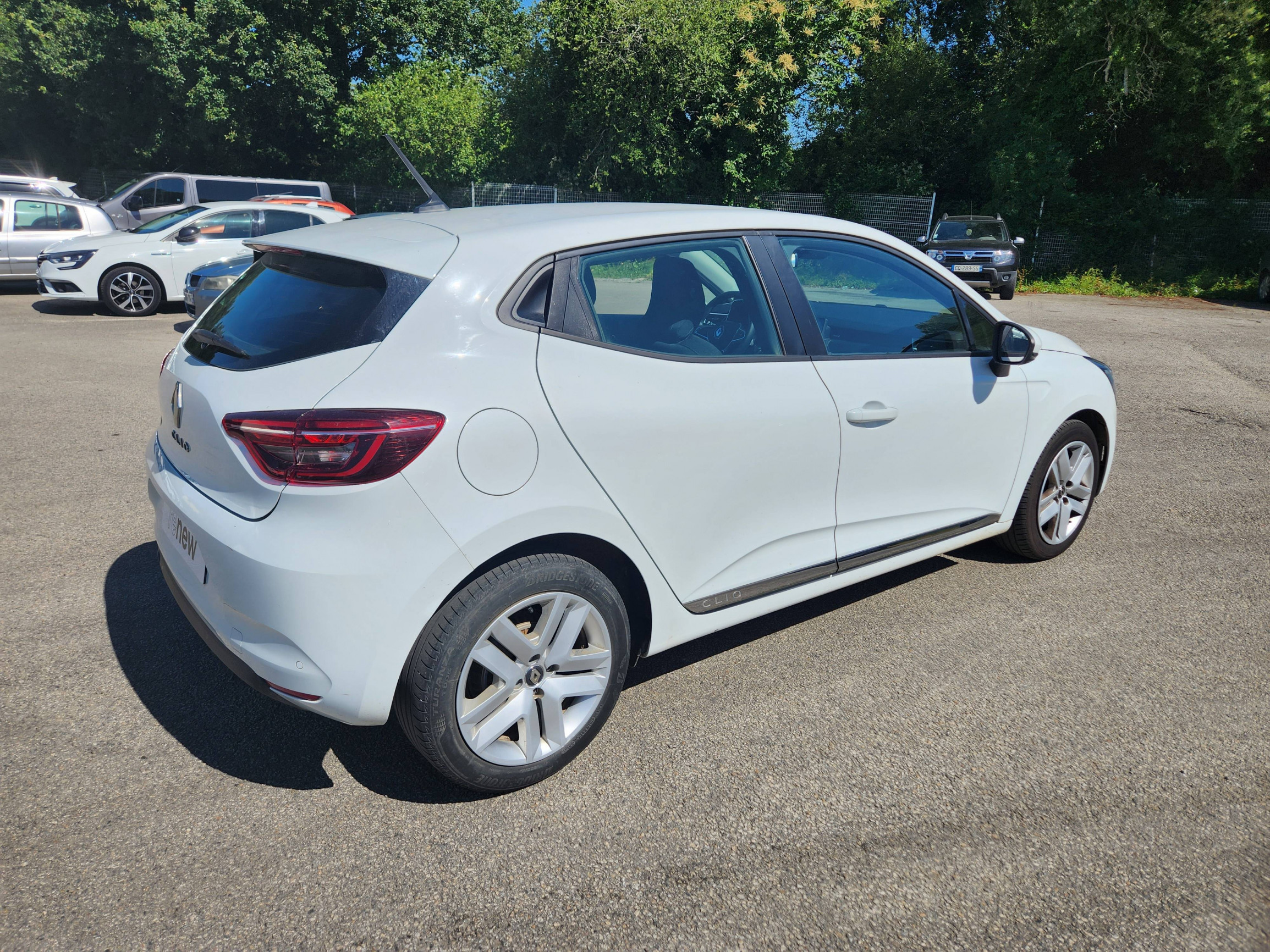 Vente en ligne Renault Clio 5 Clio Blue dCi 85 au prix de 13 999 €