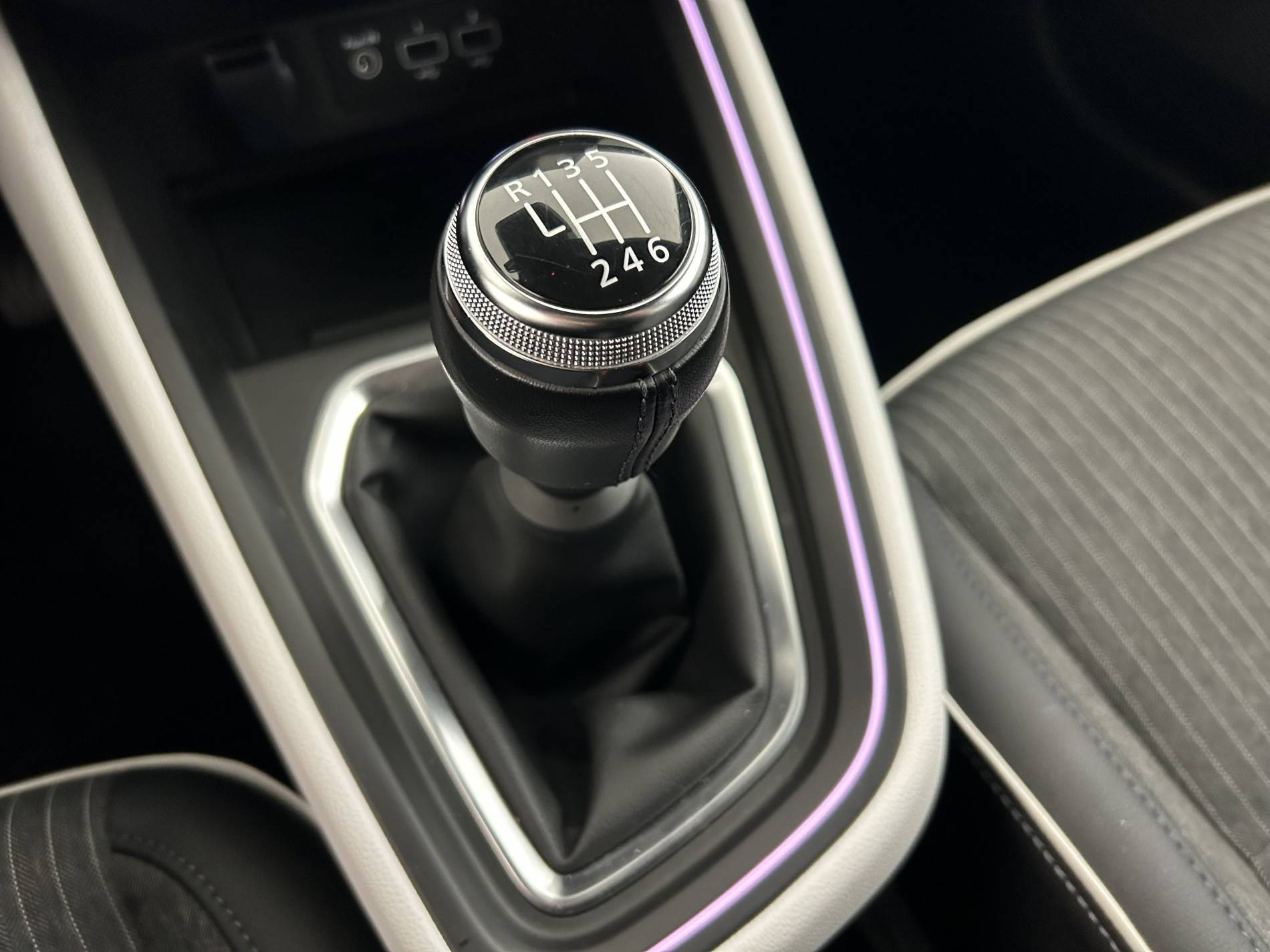 Vente en ligne Renault Clio 5 Clio TCe 90 au prix de 14 999 €