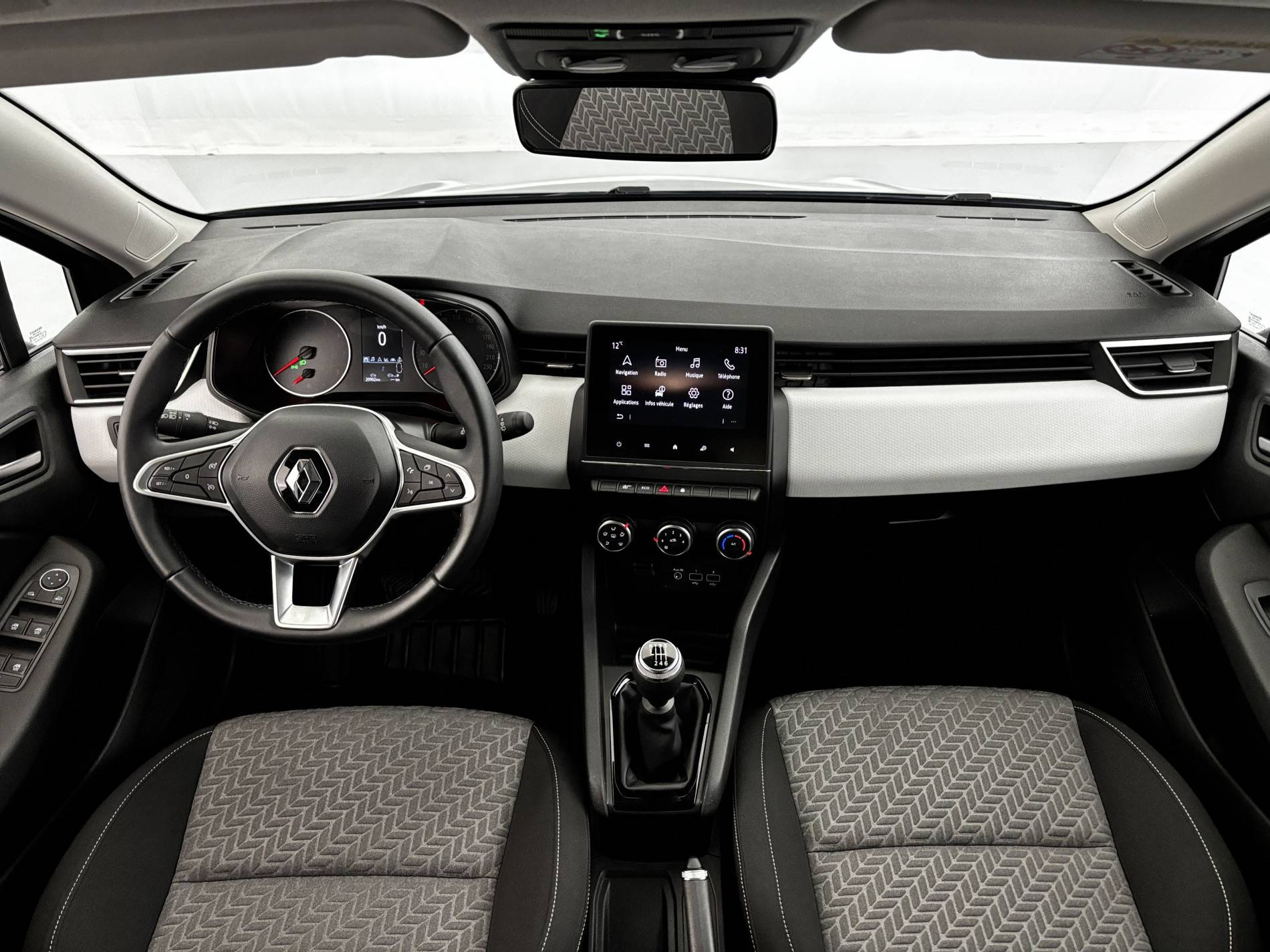 Vente en ligne Renault Clio 5 Clio TCe 90 au prix de 15 590 €