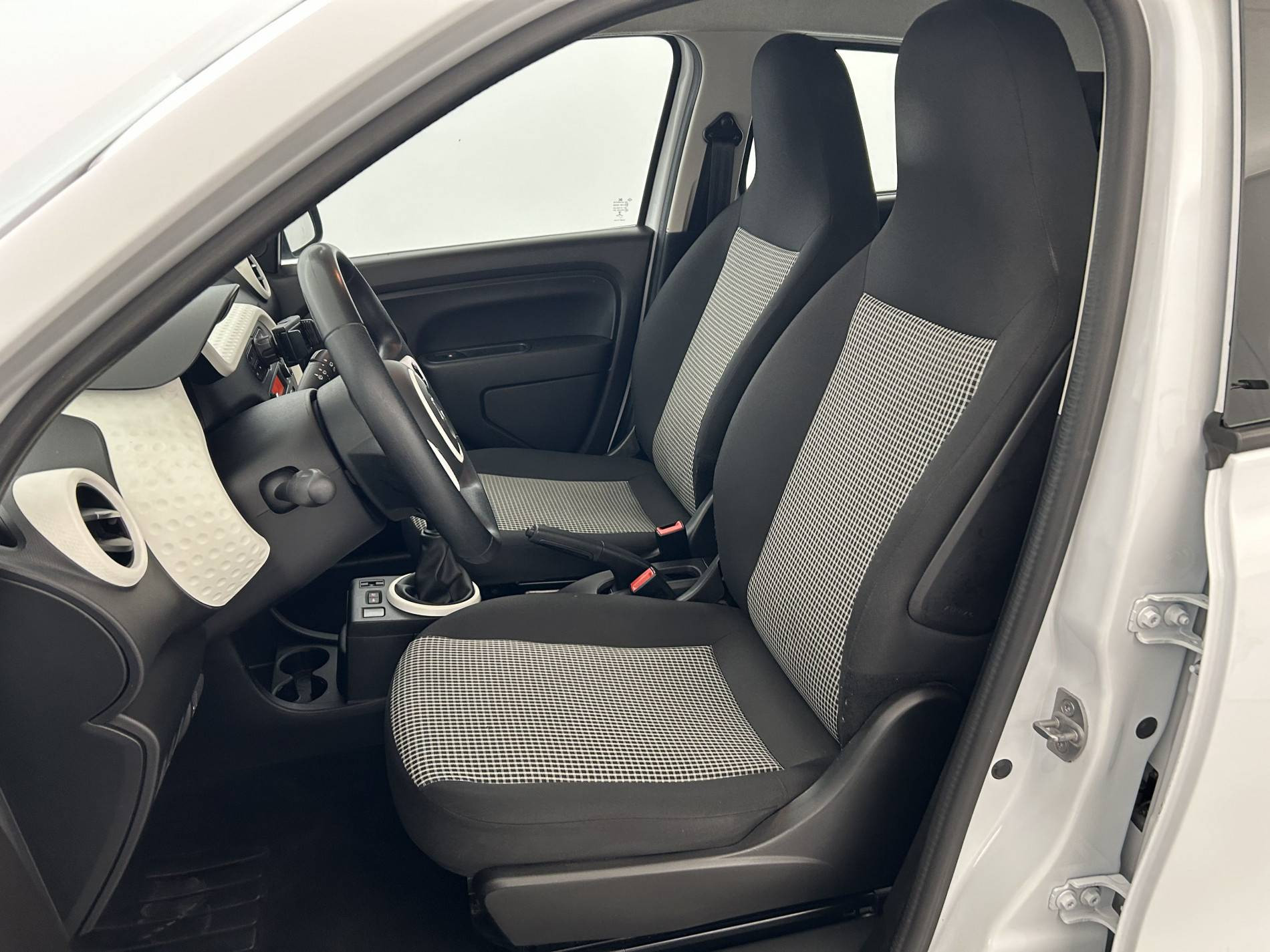 Vente en ligne Renault Twingo 3  SCe 65 au prix de 9 390 €