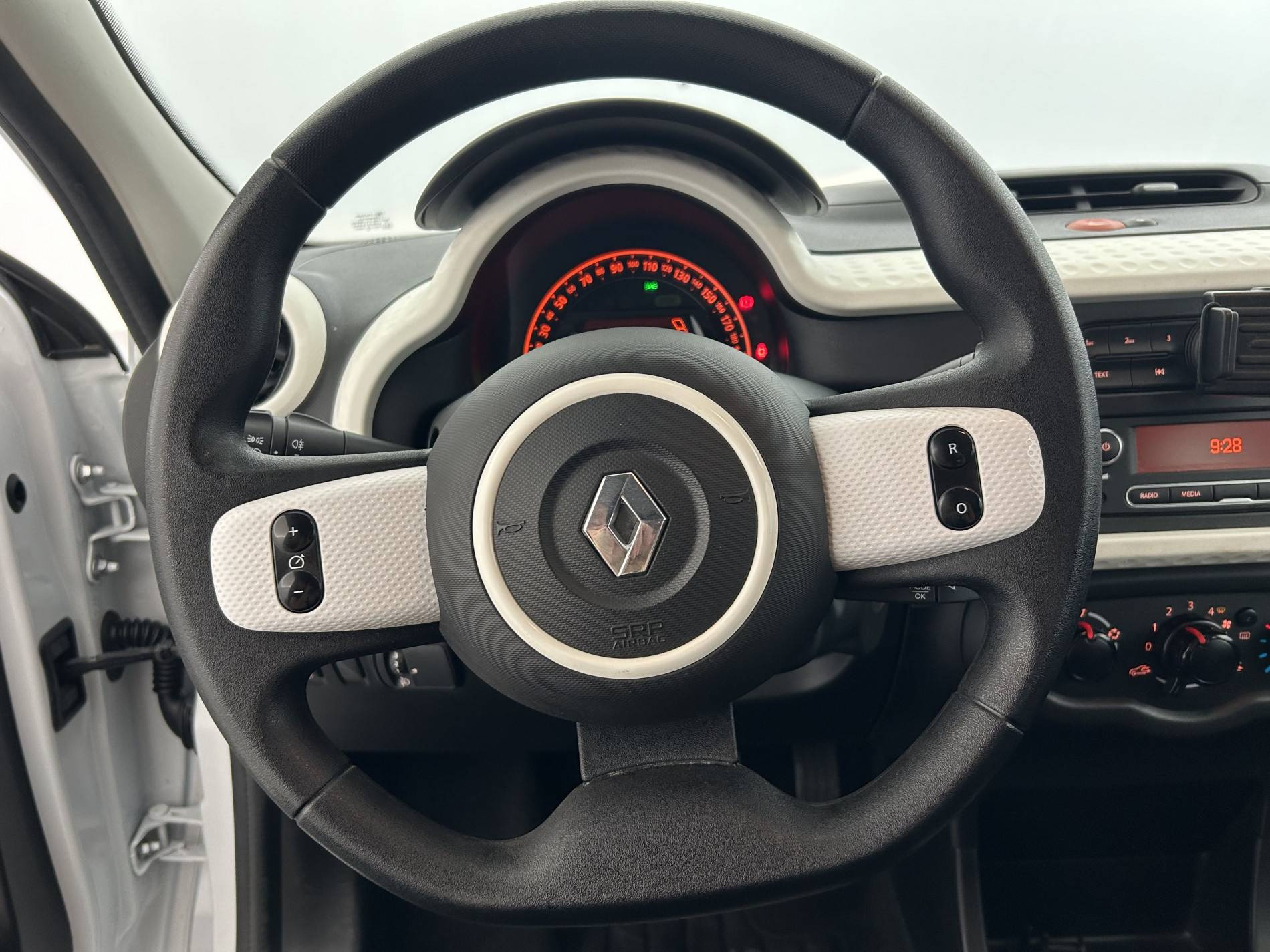 Vente en ligne Renault Twingo 3  SCe 65 au prix de 9 390 €