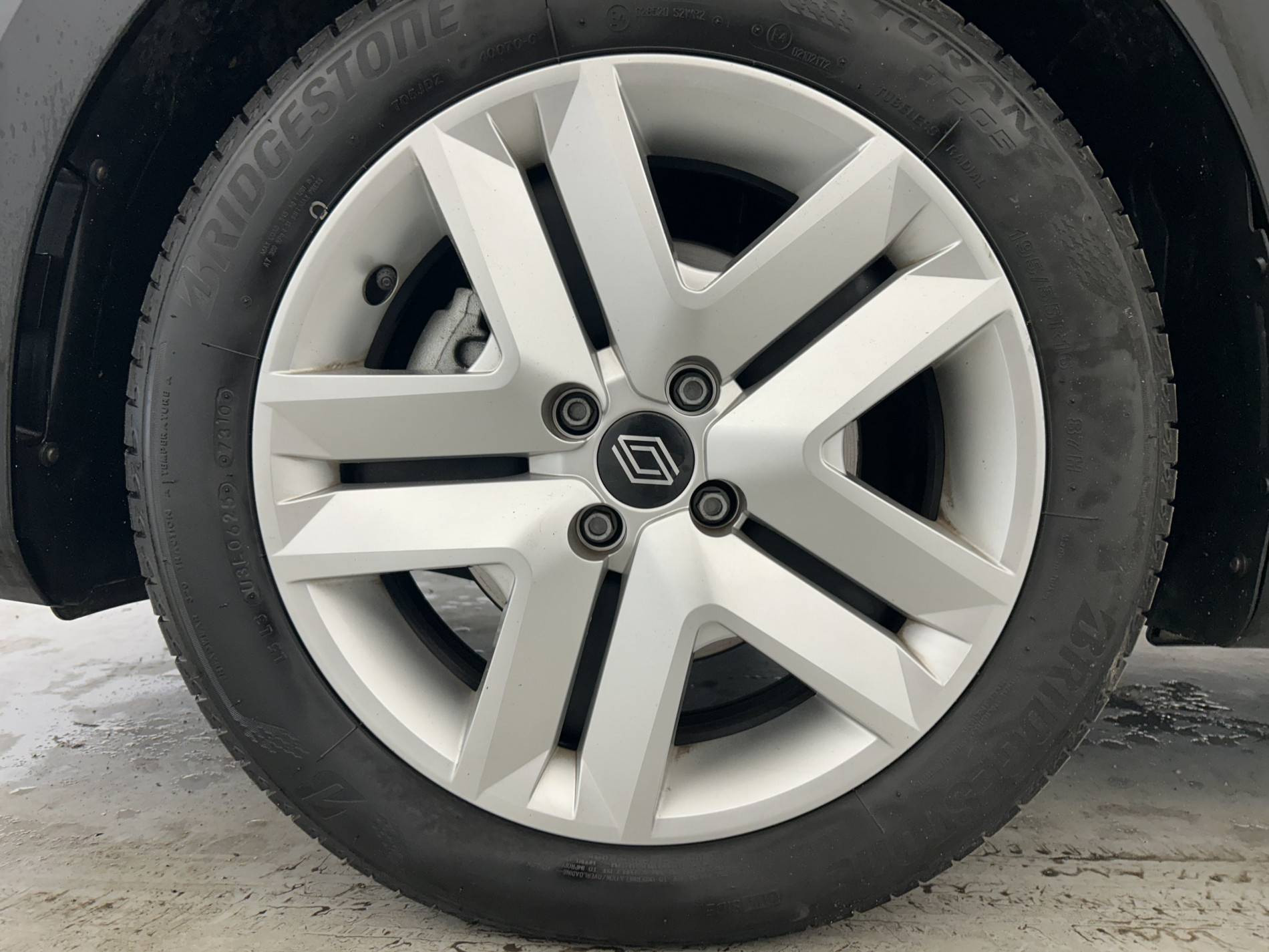 Vente en ligne Renault Clio 5 Clio Blue dCi 100 ch GSR2 au prix de 19 499 €