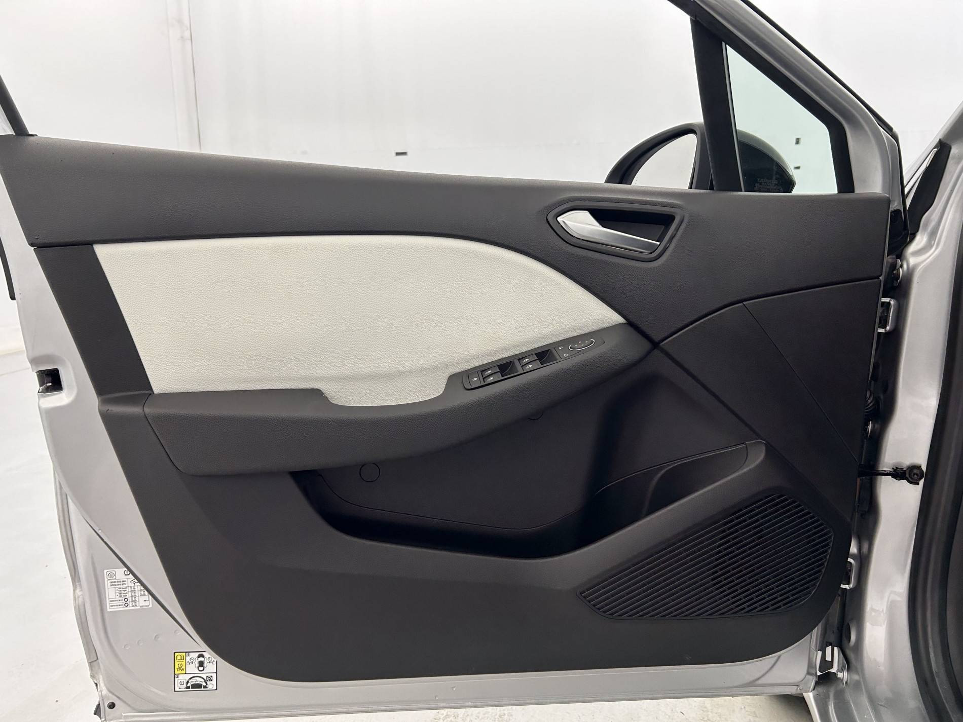 Vente en ligne Renault Clio 5 Clio TCe 90 au prix de 16 290 €