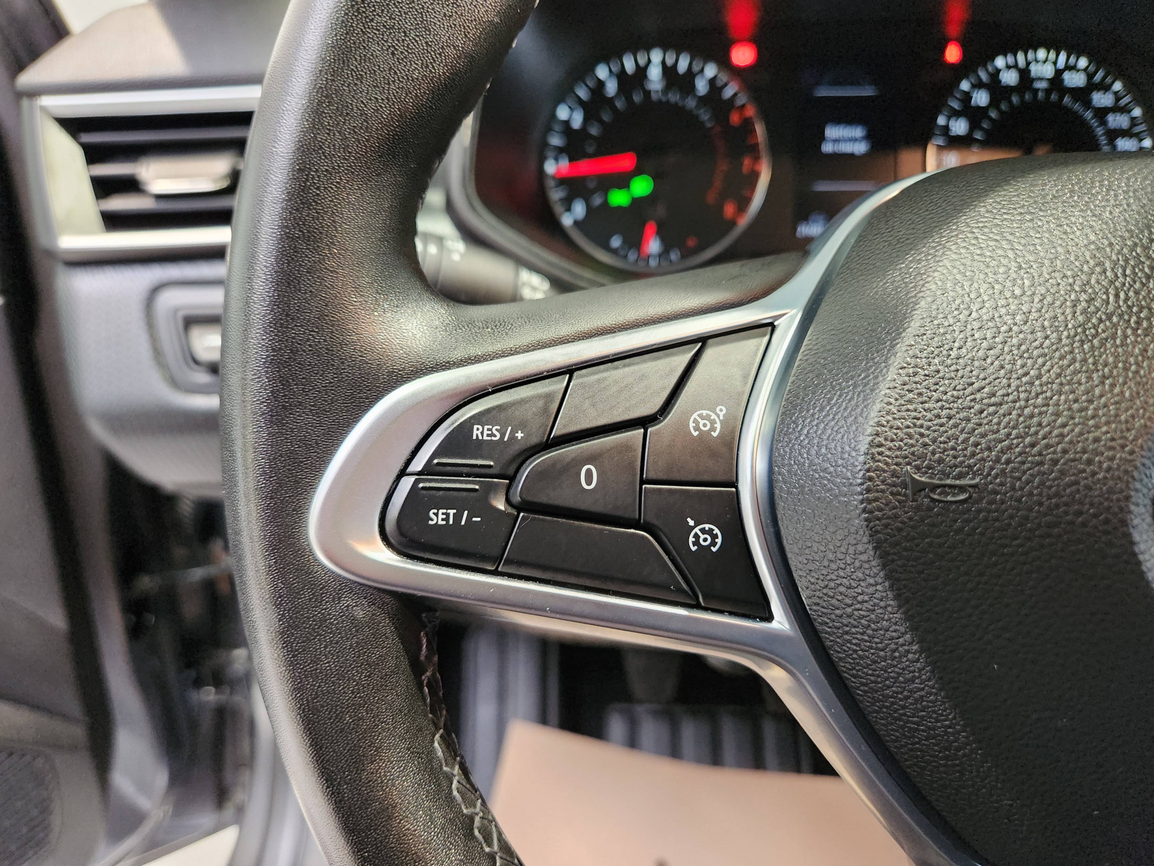 Vente en ligne Renault Clio 5 Clio TCe 90 au prix de 14 890 €