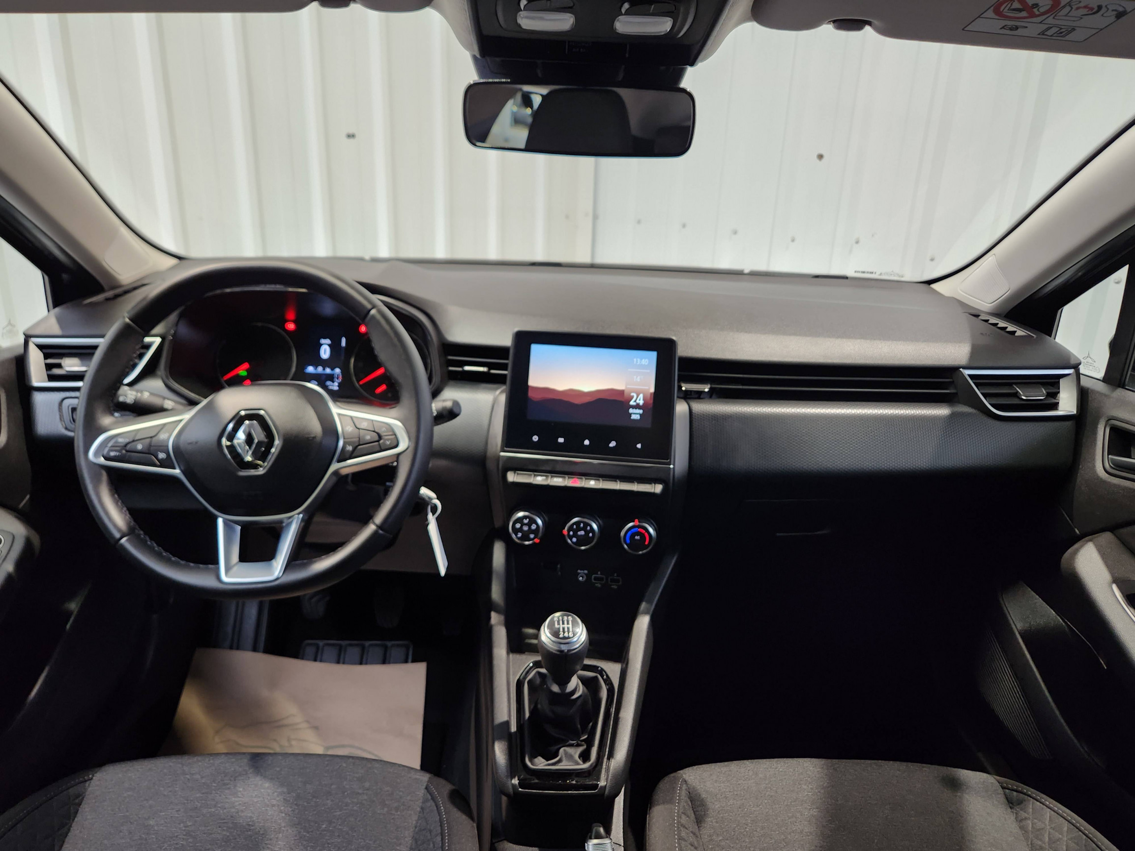 Vente en ligne Renault Clio 5 Clio TCe 90 au prix de 14 790 €