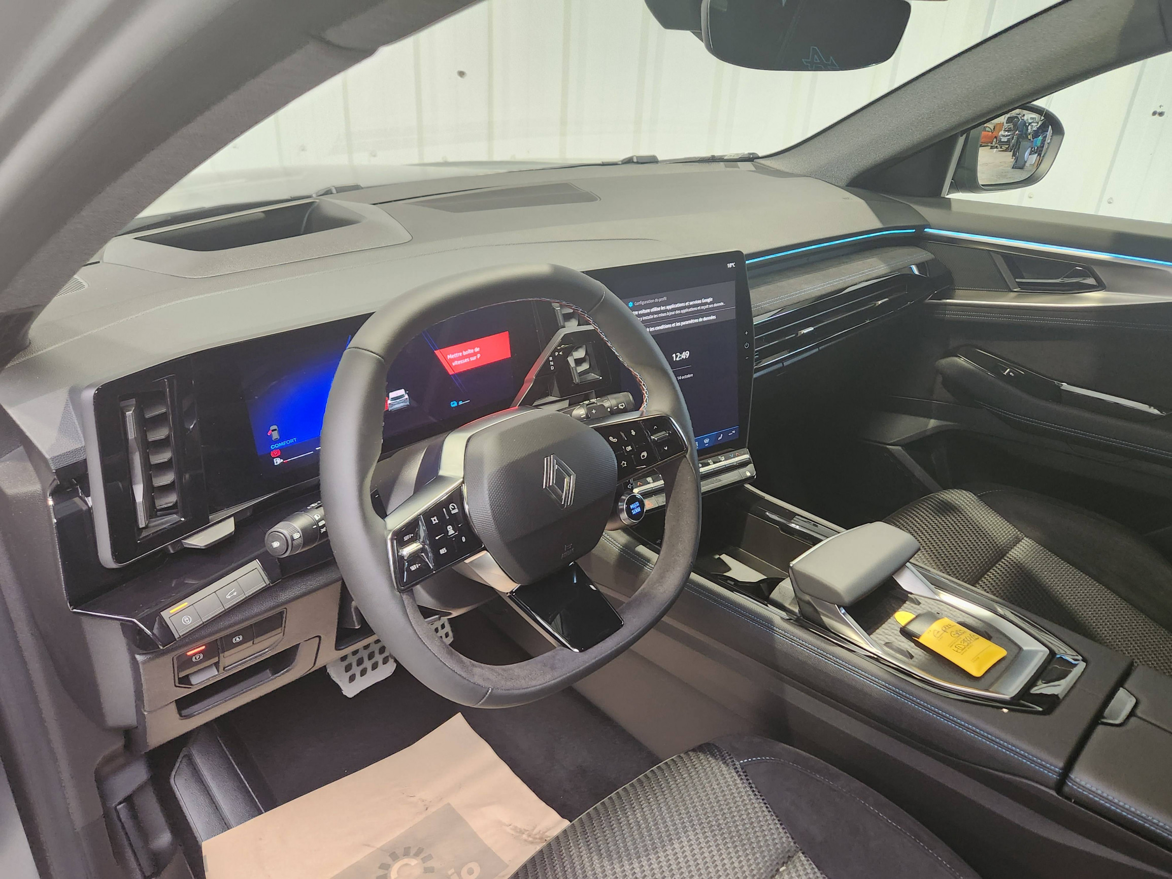 Vente en ligne Renault Espace Espace E-Tech full hybrid 200 GSR2 au prix de 42 490 €