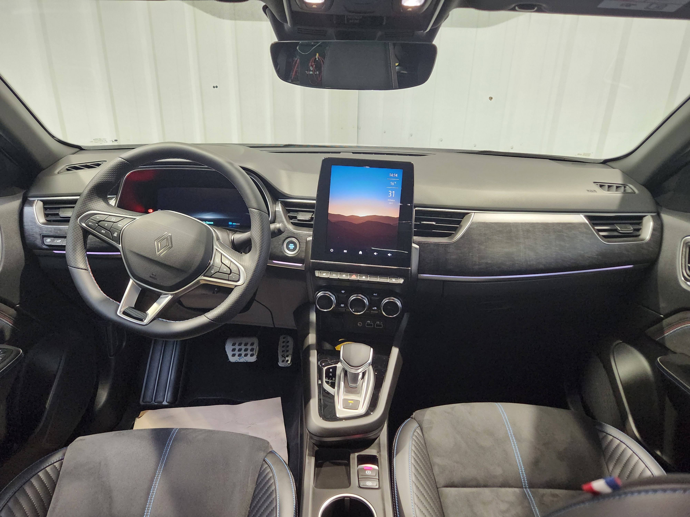 Vente en ligne Renault Arkana  E-Tech full hybrid 145 GSR2 au prix de 30 390 €