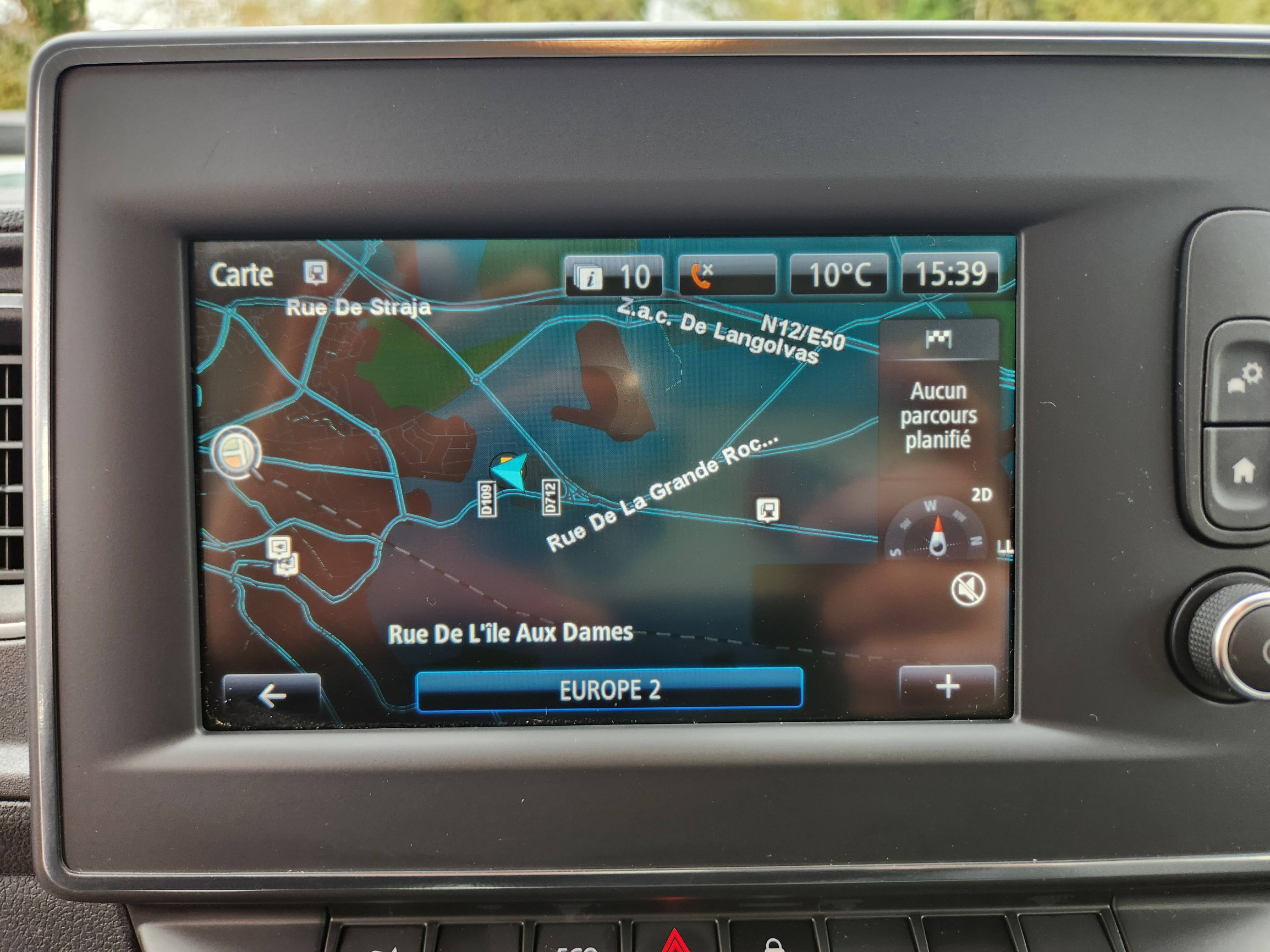 Vente en ligne Renault Master Fourgon MASTER FGN TRAC F3500 L2H2 DCI 135 au prix de 34 660 €