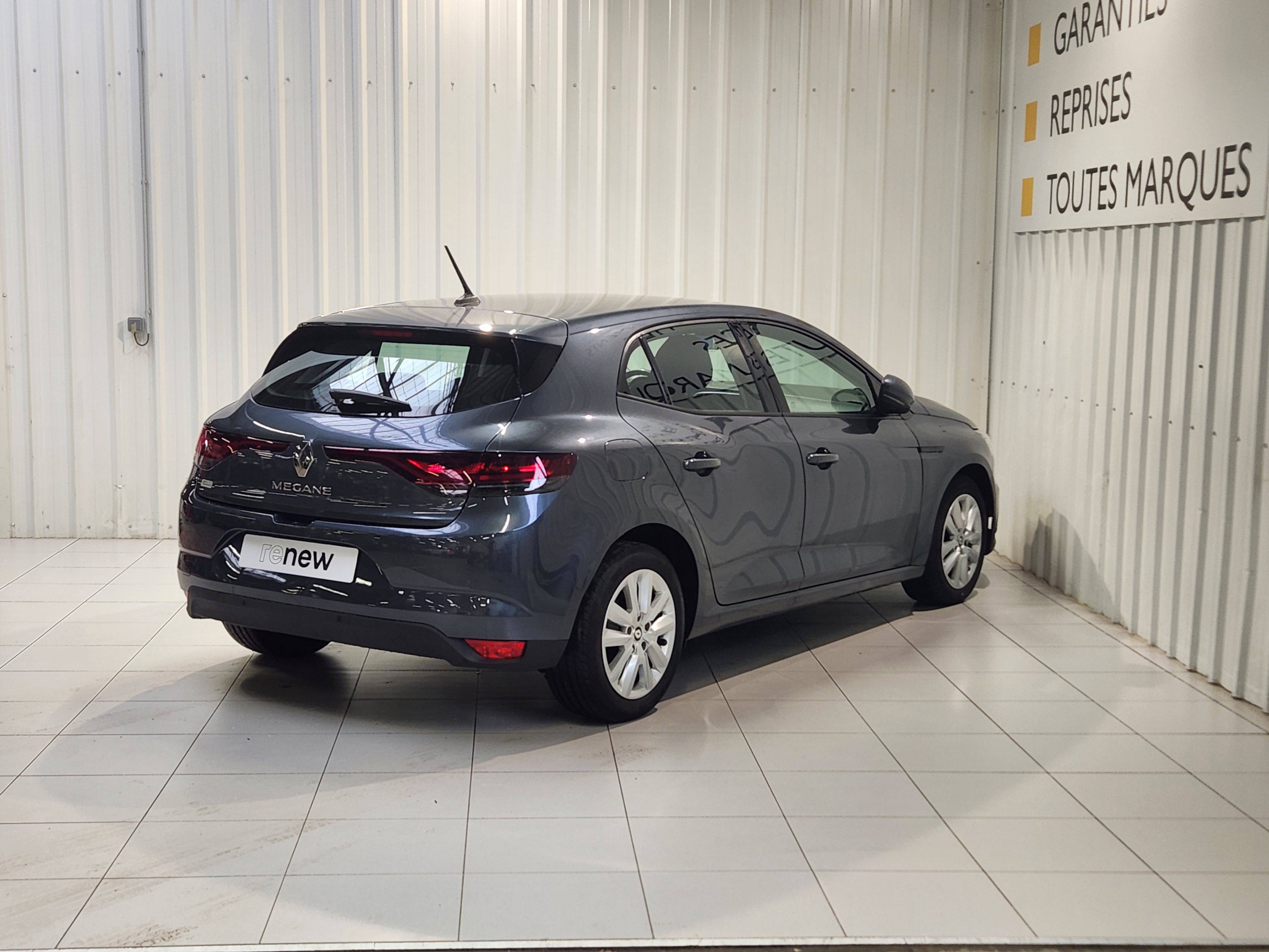Vente en ligne Renault Megane 4 Mégane IV Berline Blue dCi 115 EDC - 21N au prix de 13 890 €