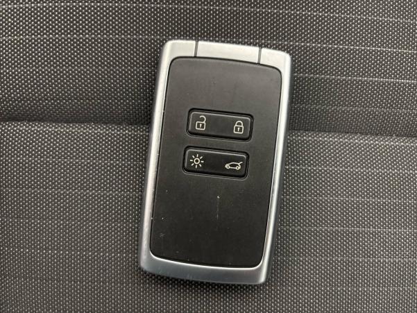 Vente en ligne Renault Arkana  mild hybrid 140 EDC FAP - 22 au prix de 21 990 €