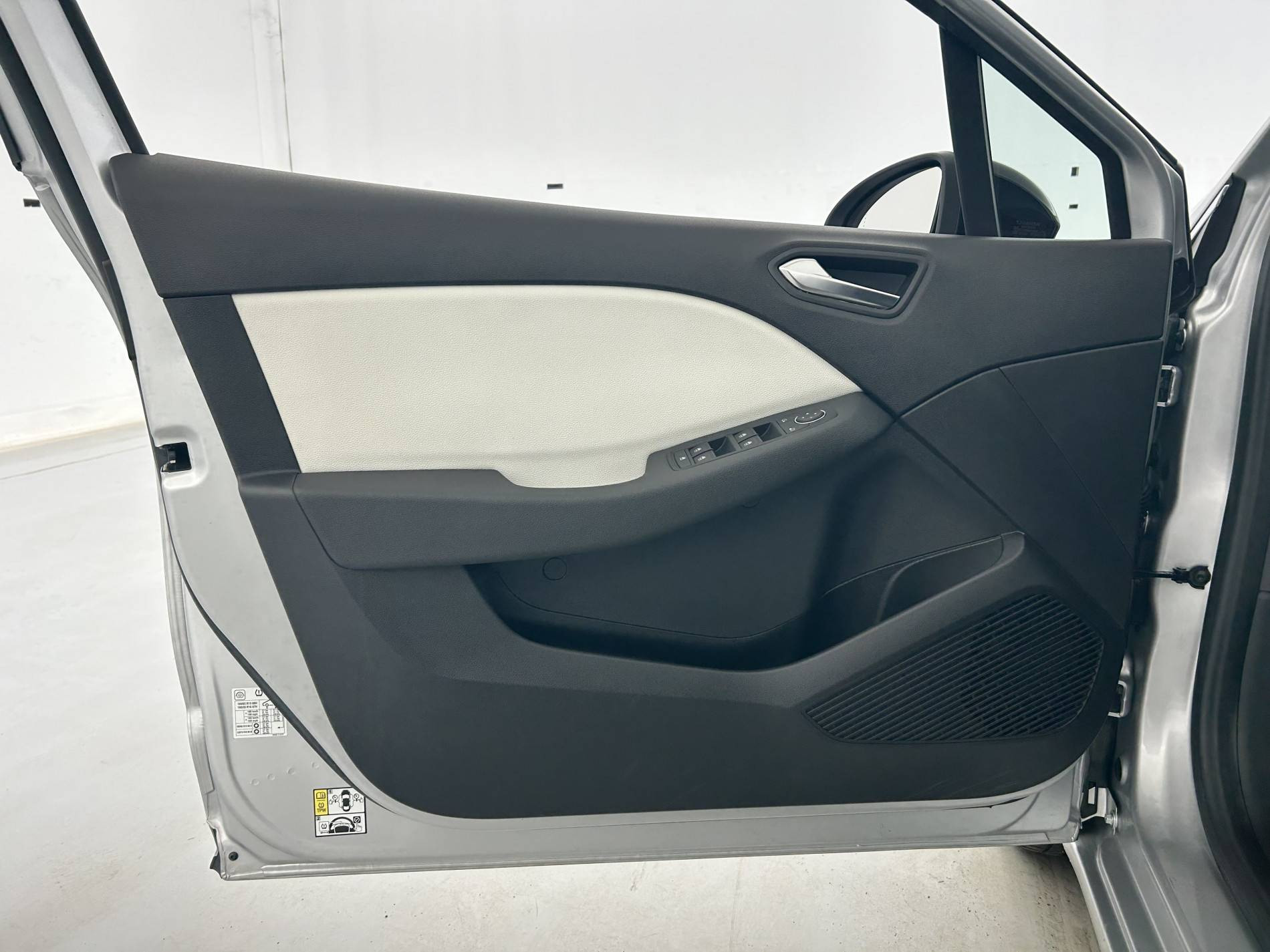 Vente en ligne Renault Clio 5 Clio TCe 90 au prix de 14 590 €