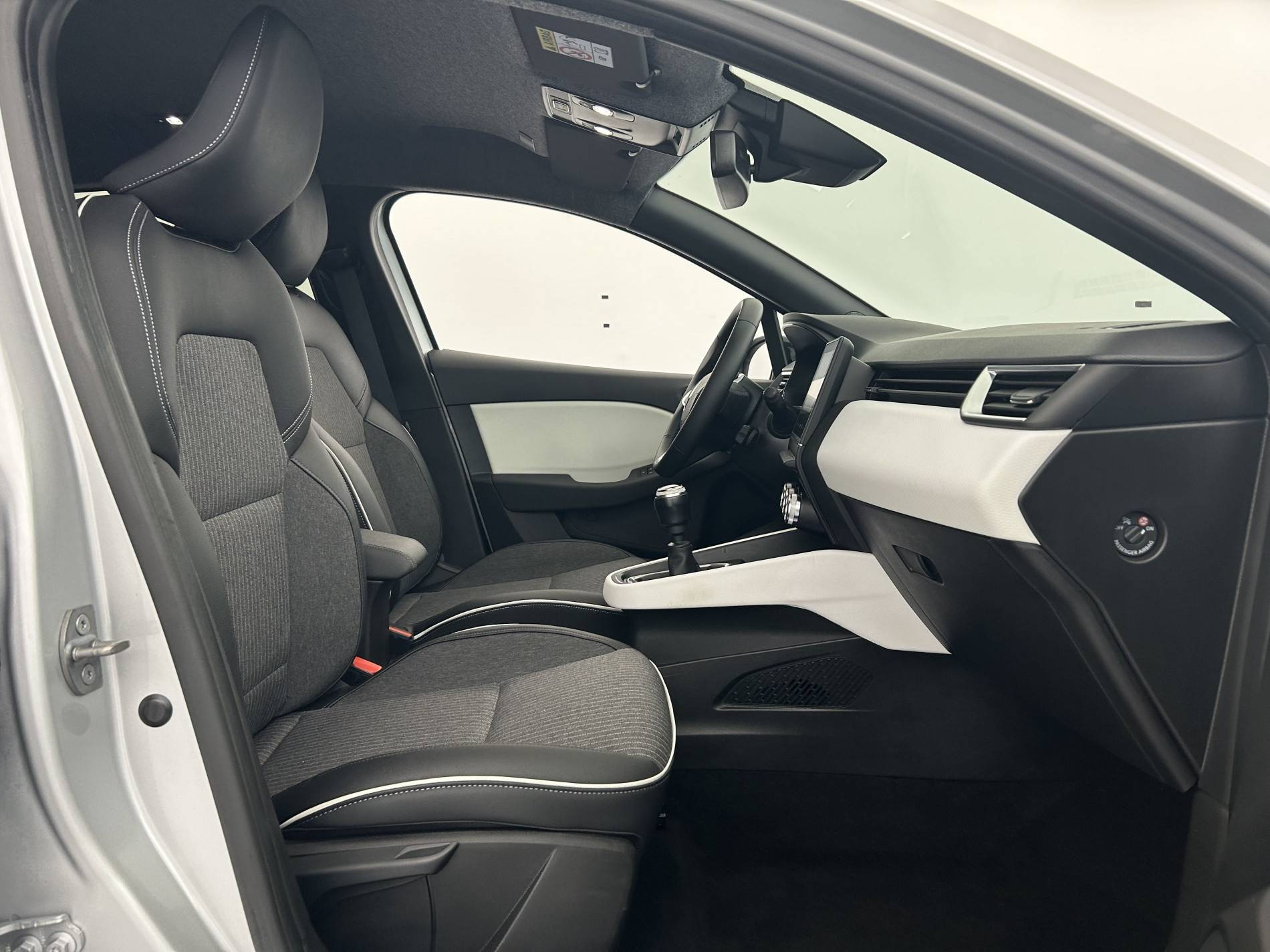 Vente en ligne Renault Clio 5 Clio TCe 90 au prix de 14 590 €