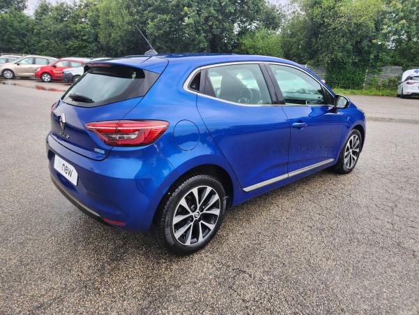 Vente en ligne Renault Clio 5 Clio E-Tech 140 - 21N au prix de 16 999 €