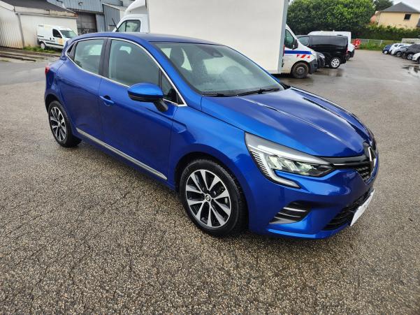 Vente en ligne Renault Clio 5 Clio E-Tech 140 - 21N au prix de 16 999 €