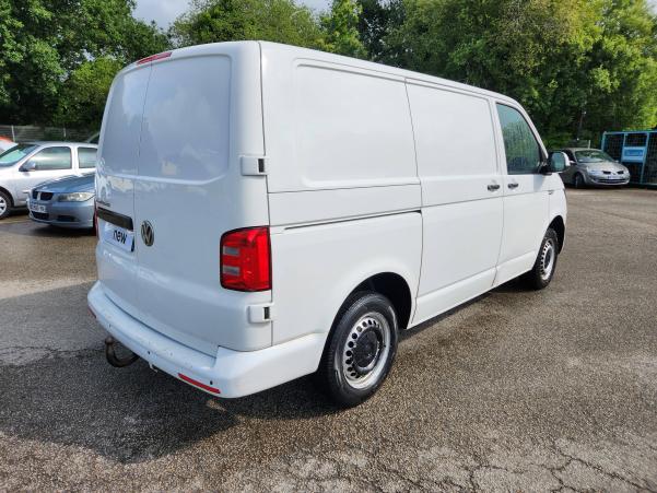 Vente en ligne Volkswagen Transporter TRANSPORTER FGN TOLE L1H1 2.0 TDI 102 au prix de 22 499 €