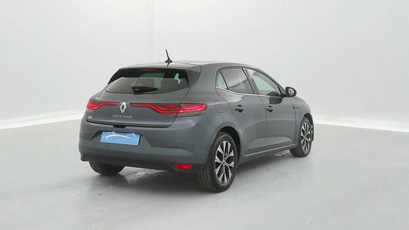 Vente en ligne Renault Megane 4 Mégane IV Berline Blue dCi 115 au prix de 17 999 €