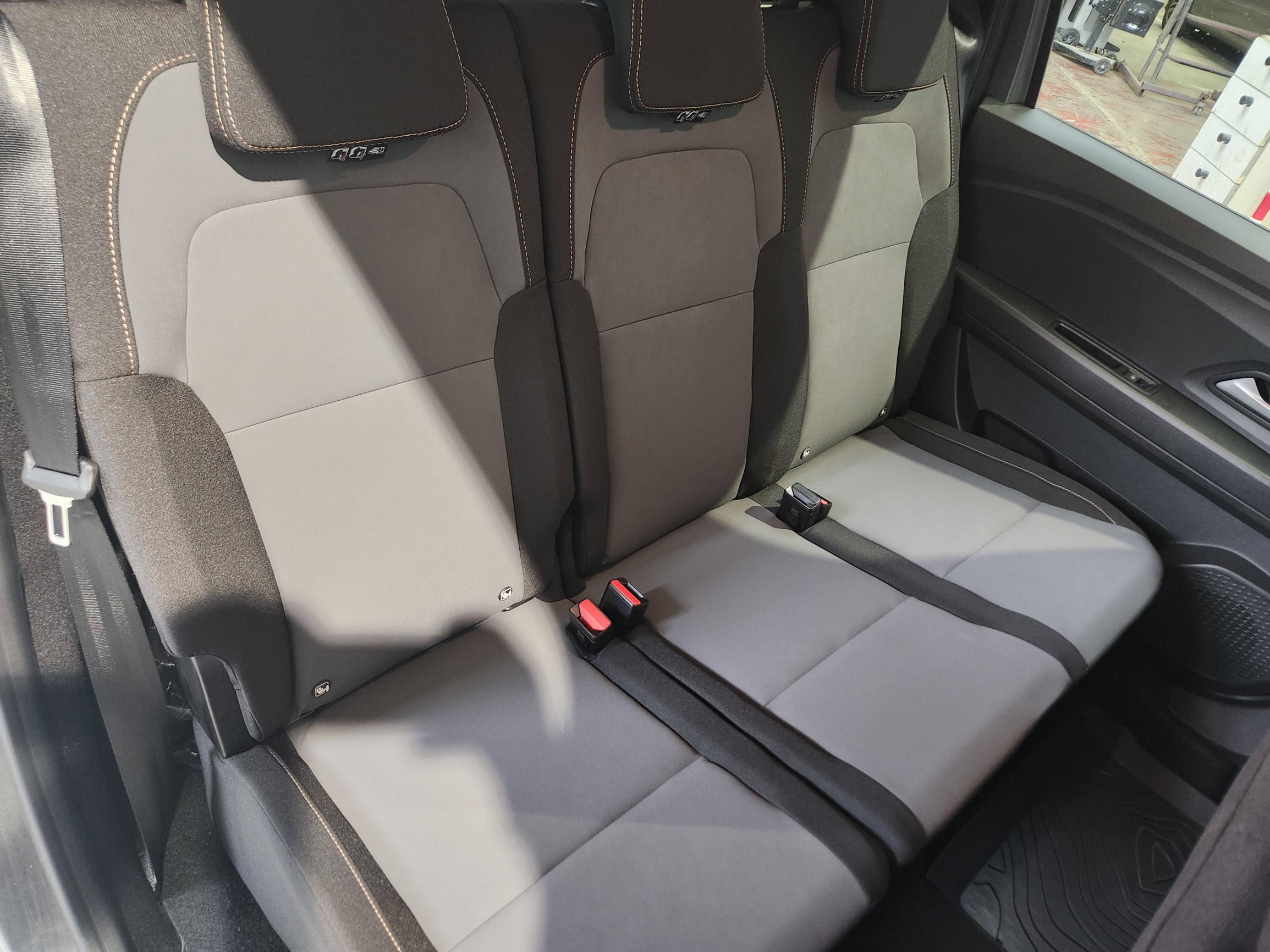 Vente en ligne Dacia Jogger  Hybrid 140 7 places GSR2 au prix de 26 790 €