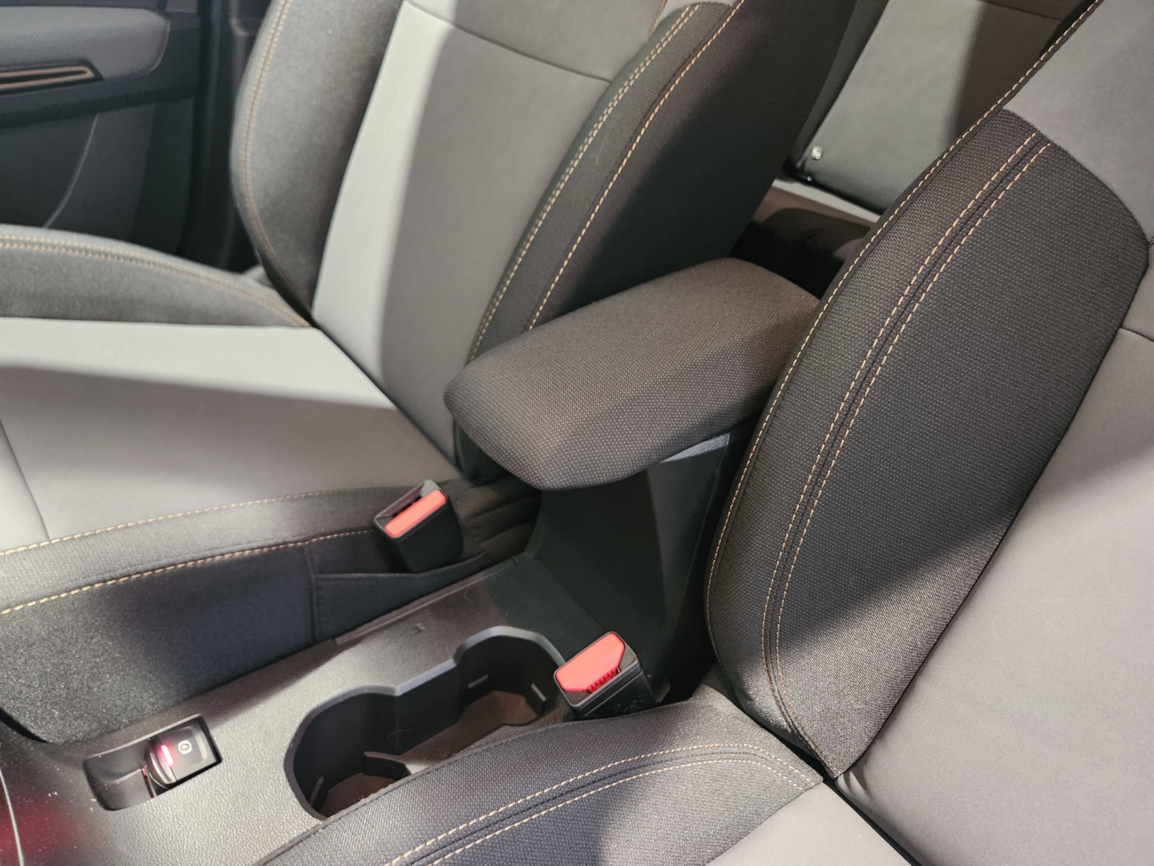 Vente en ligne Dacia Jogger  Hybrid 140 7 places GSR2 au prix de 26 790 €