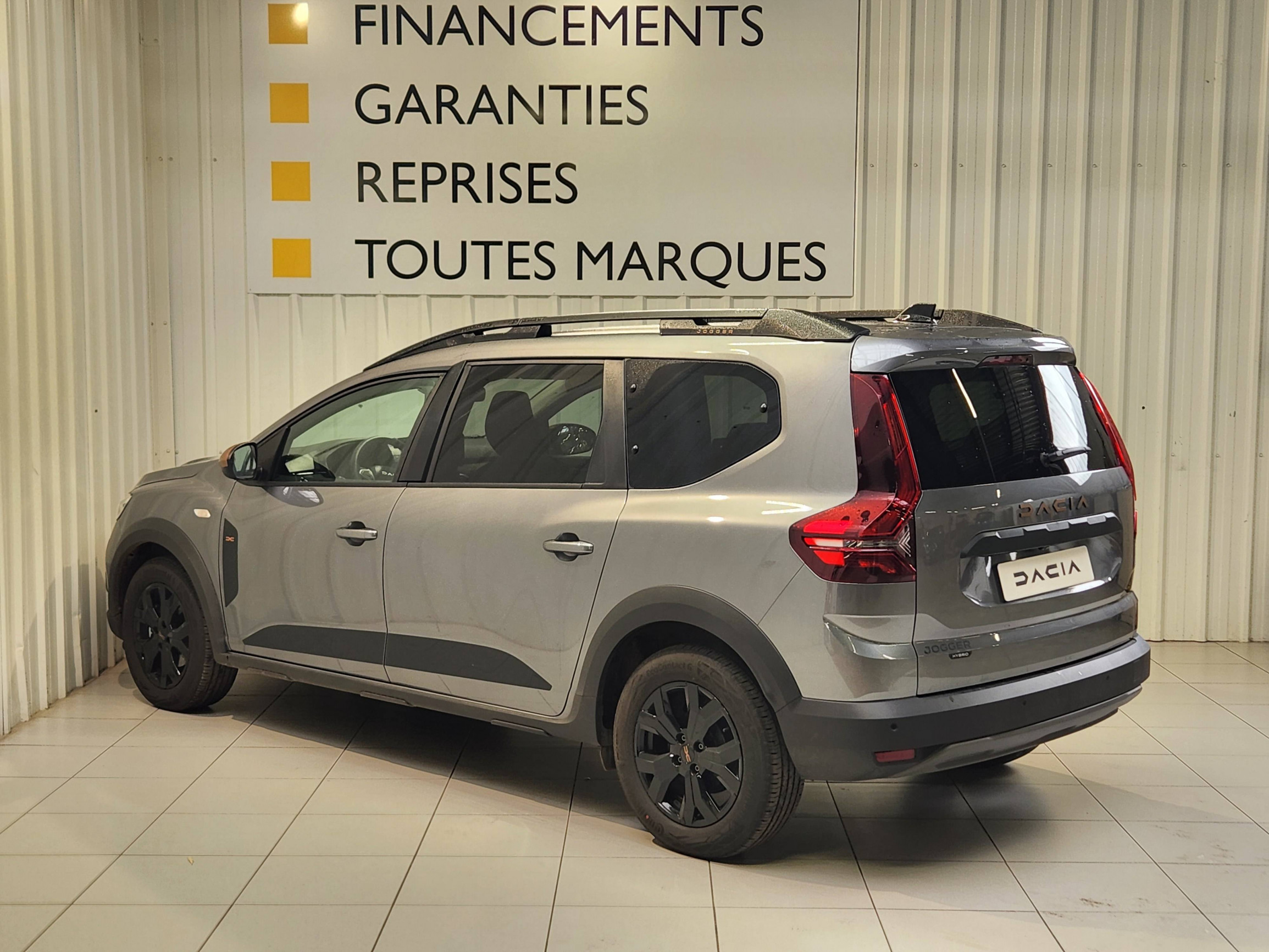 Vente en ligne Dacia Jogger  Hybrid 140 7 places GSR2 au prix de 26 790 €