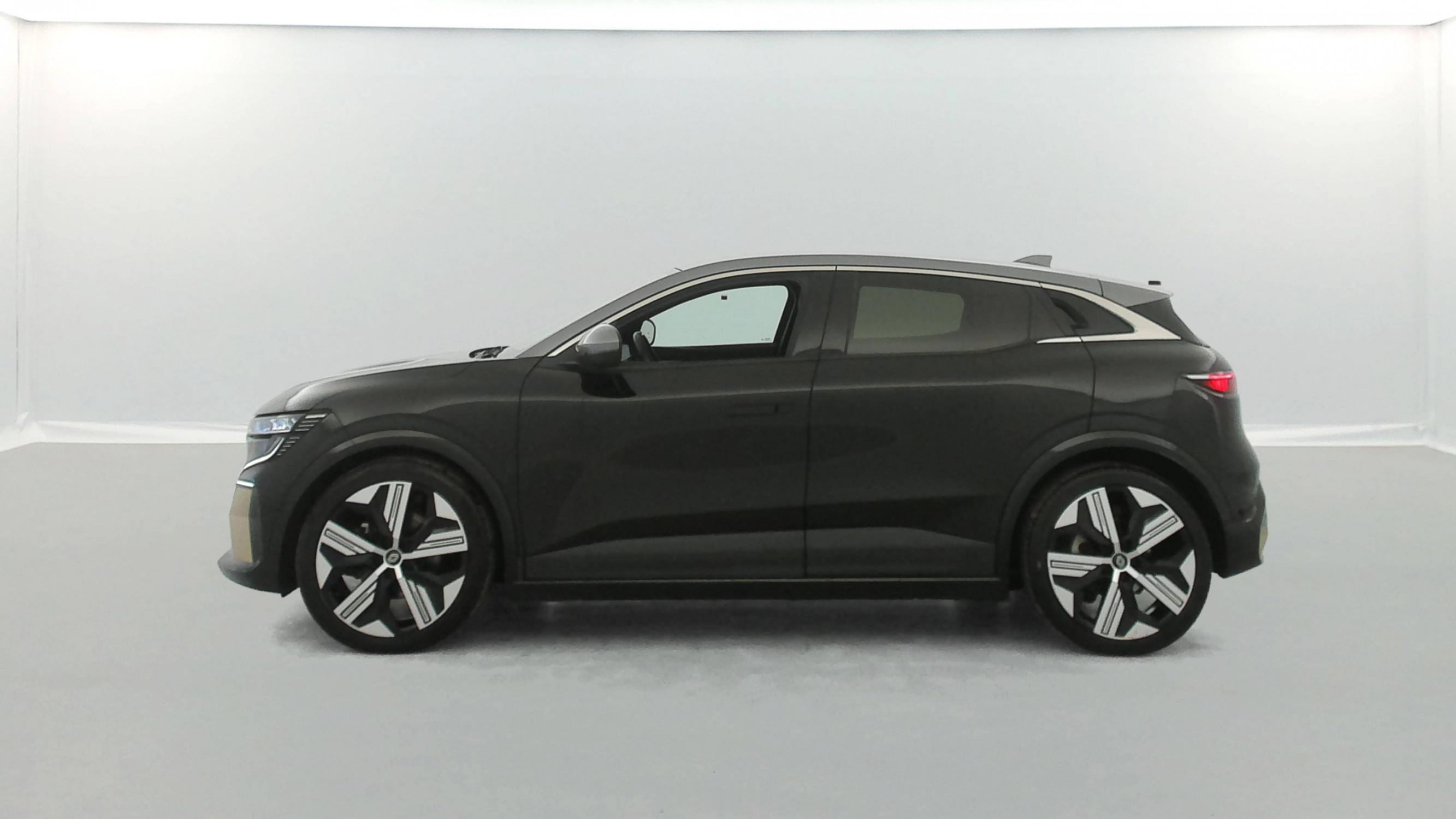 Vente en ligne Renault Megane E-Tech  EV60 220 ch super charge au prix de 24 790 €