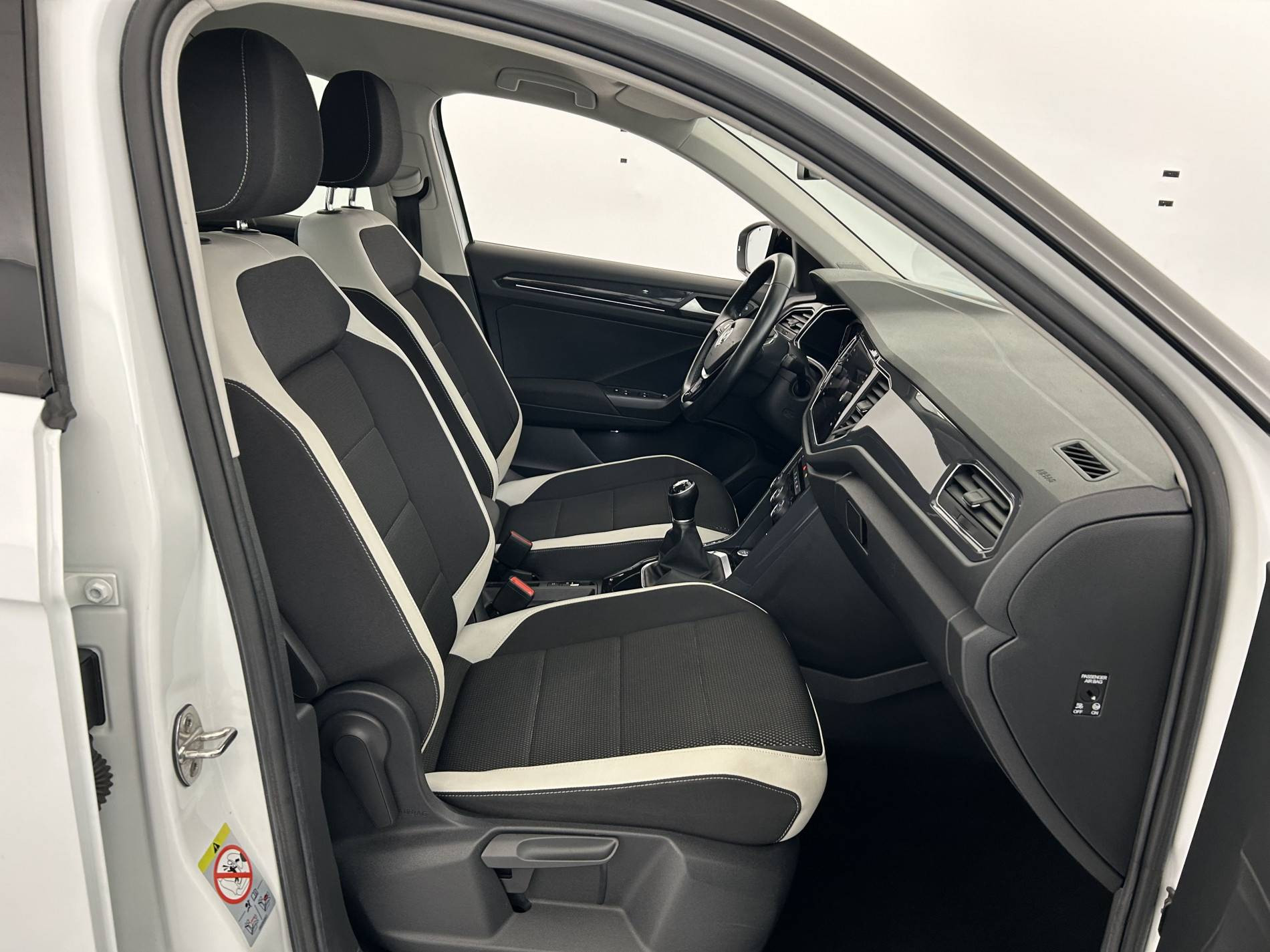 Vente en ligne Volkswagen T-Roc  1.5 TSI 150 EVO Start/Stop BVM6 au prix de 19 690 €