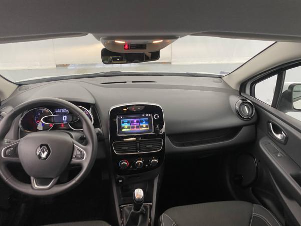 Vente en ligne Renault Clio 4 Clio dCi 75 E6C au prix de 12 290 €