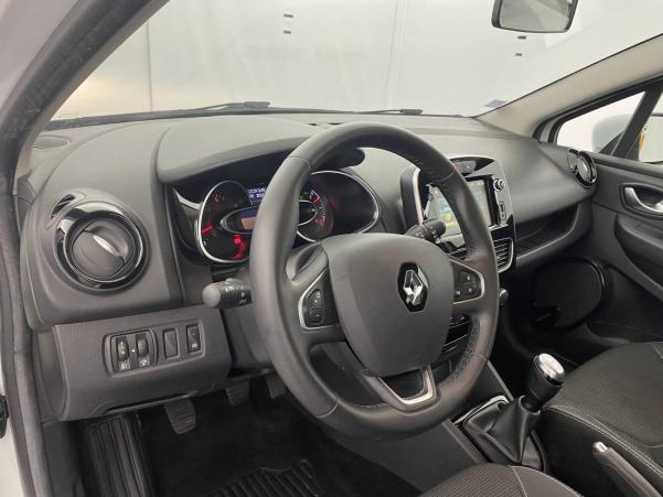 Vente en ligne Renault Clio 4 Clio dCi 75 E6C au prix de 12 290 €