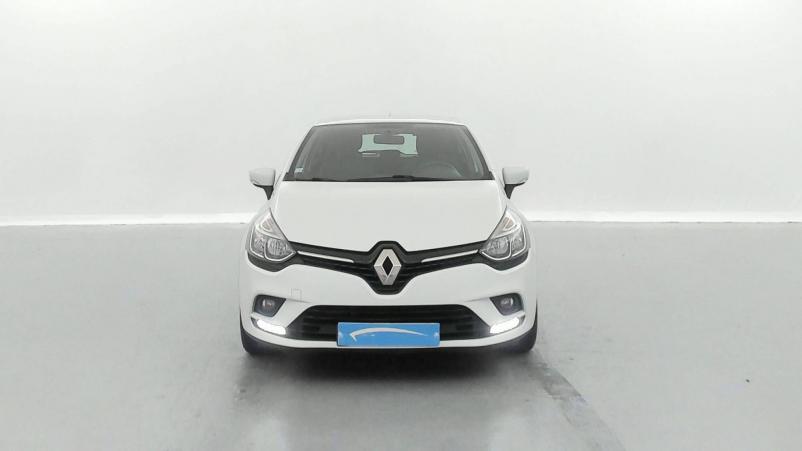 Vente en ligne Renault Clio 4 Clio dCi 75 E6C au prix de 12 290 €