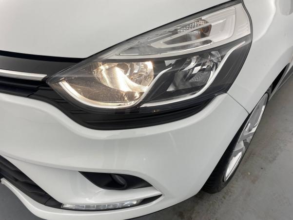 Vente en ligne Renault Clio 4 Clio dCi 75 E6C au prix de 12 290 €