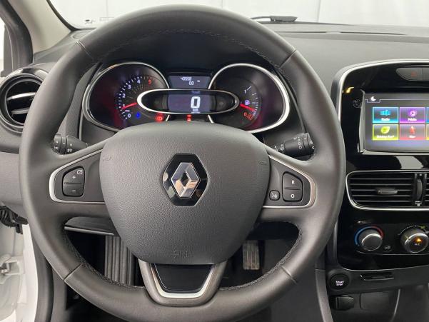 Vente en ligne Renault Clio 4 Clio dCi 90 E6C au prix de 13 490 €