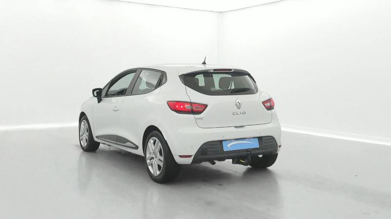 Vente en ligne Renault Clio 4 Clio dCi 90 E6C au prix de 13 490 €