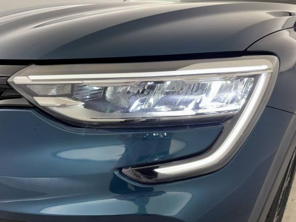 Vente en ligne Renault Arkana  E-Tech hybride 145 - 22 au prix de 23 940 €