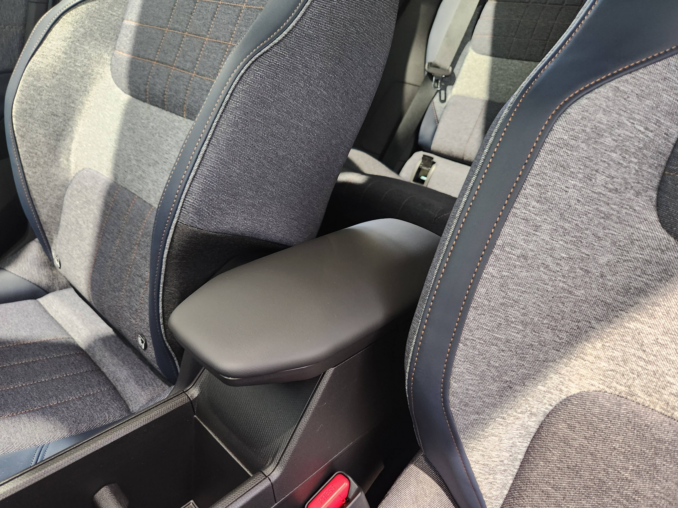 Vente en ligne Renault R4 E-Tech  150 ch autonomie confort au prix de 34 890 €