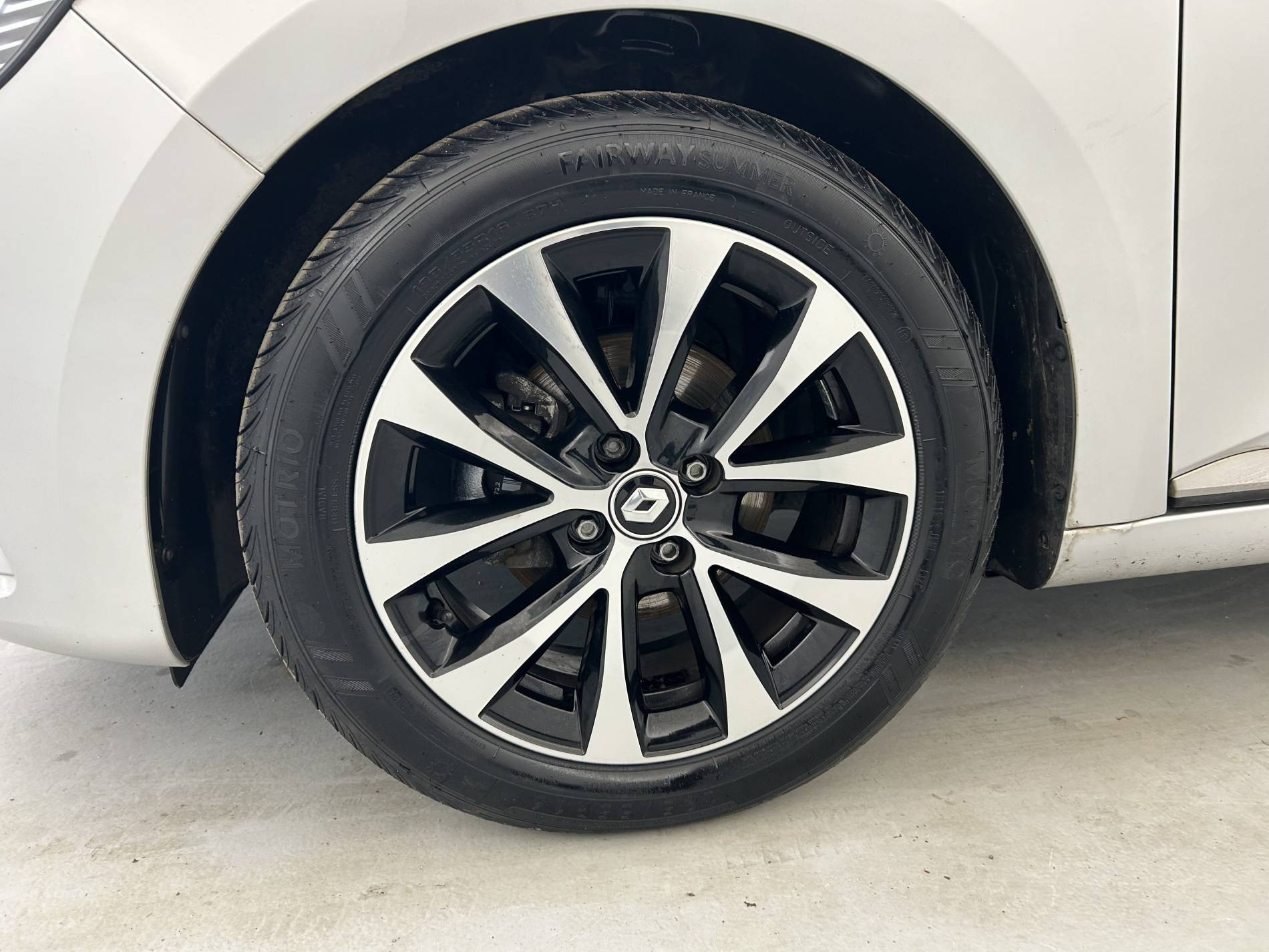 Vente en ligne Renault Clio 5 Clio TCe 90 au prix de 15 290 €