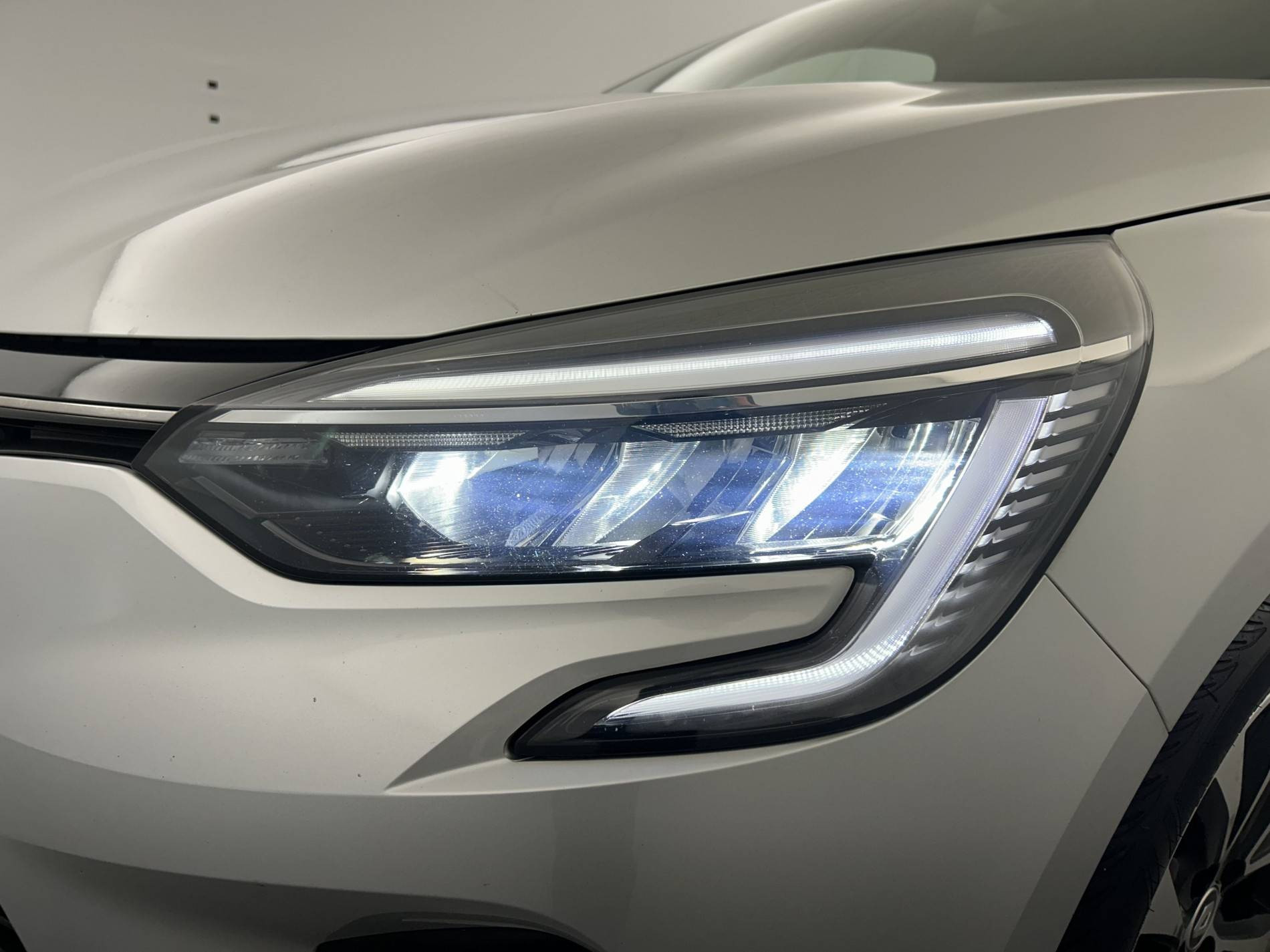 Vente en ligne Renault Clio 5 Clio TCe 90 au prix de 15 290 €